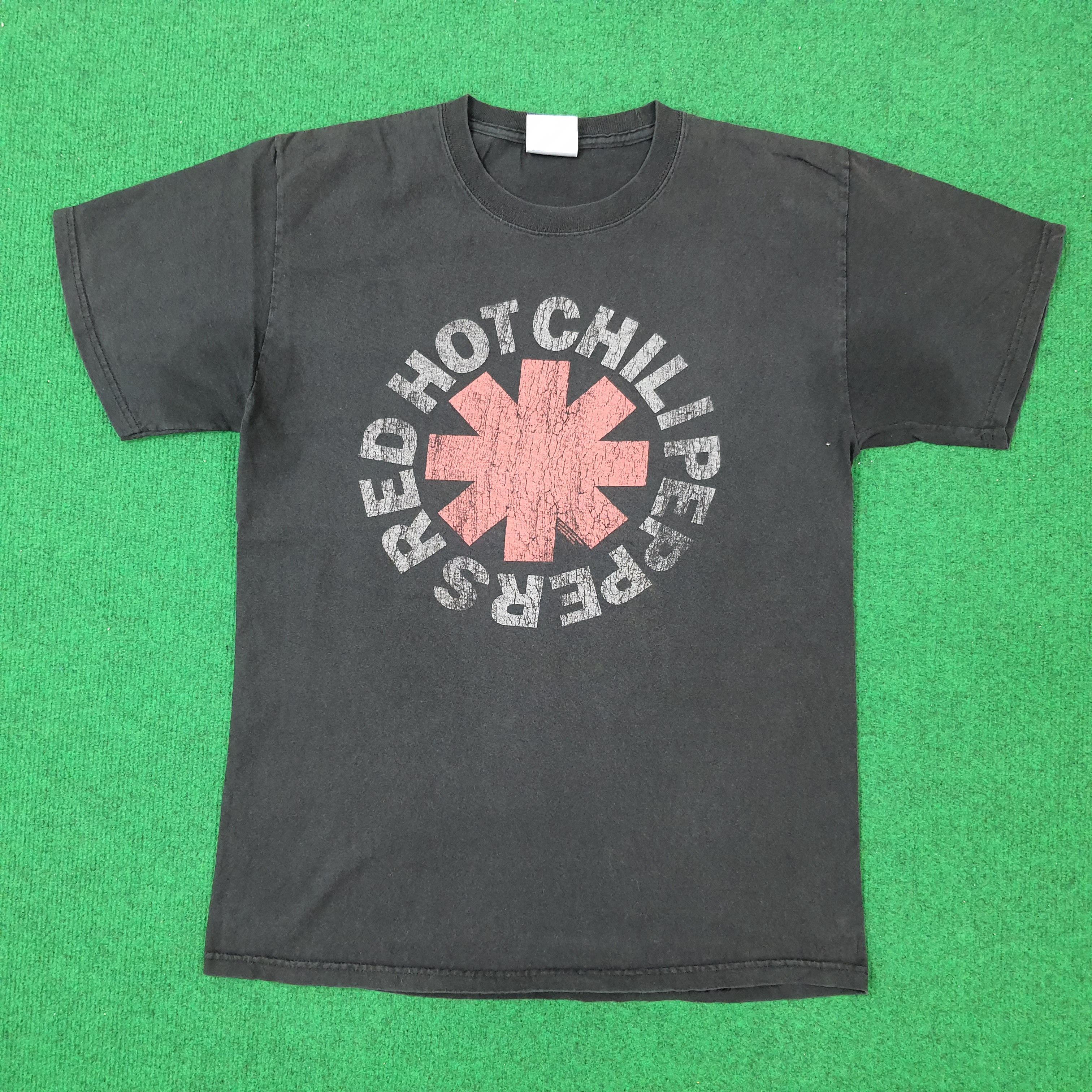 Band Tees × Vintage Vintage Red Hot Chili Peppers American Band Tshirt Size US M / EU 48-50 / 2 - 1 Thumbnail