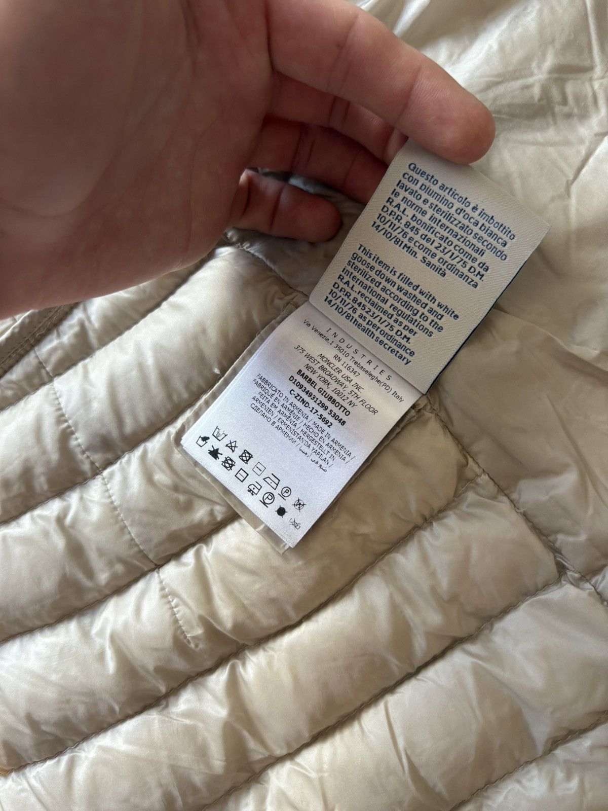 Moncler Moncler Barbel Jacket Size S / US 4 / IT 40 - 12 Thumbnail