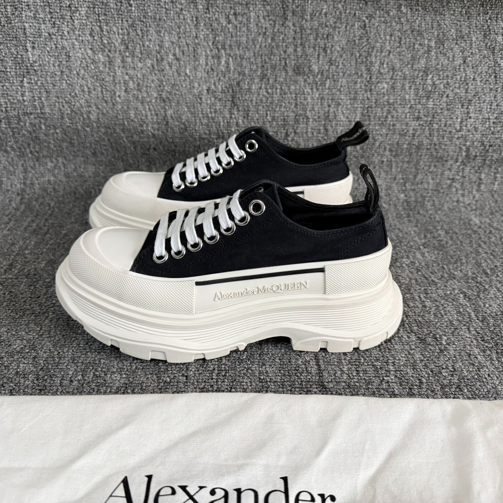 Alexander McQueen Alexander McQueen Platform Canvas Shoes 35.5 Size US 4.5 / IT 34.5 - 1 Thumbnail