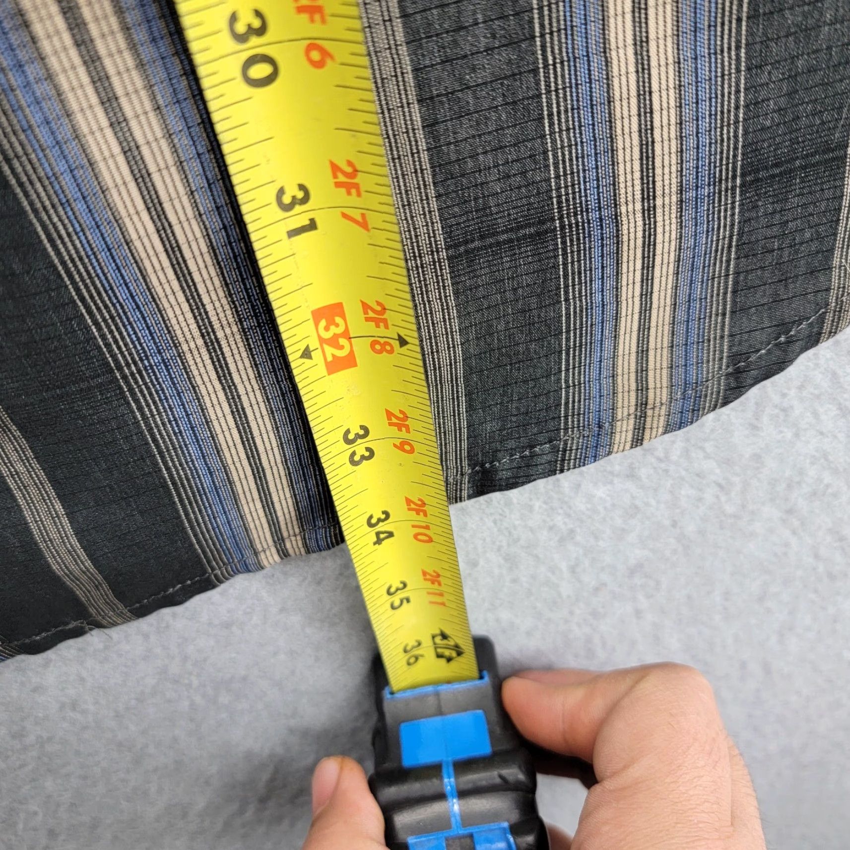 Vintage R&R Casuals Shirt Men's 2XL XXL Button-Up Plaid Polyester Gray Blue Beige Classic Summer Casual Formal Womens Mens Boys Girls Size US XXL / EU 58 / 5 - 7 Thumbnail