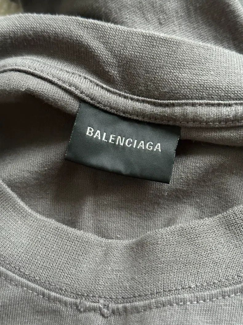 Balenciaga Balenciaga Smoke Grey Coke Embroidered Short Sleeve Size US S / EU 44-46 / 1 - 8 Thumbnail