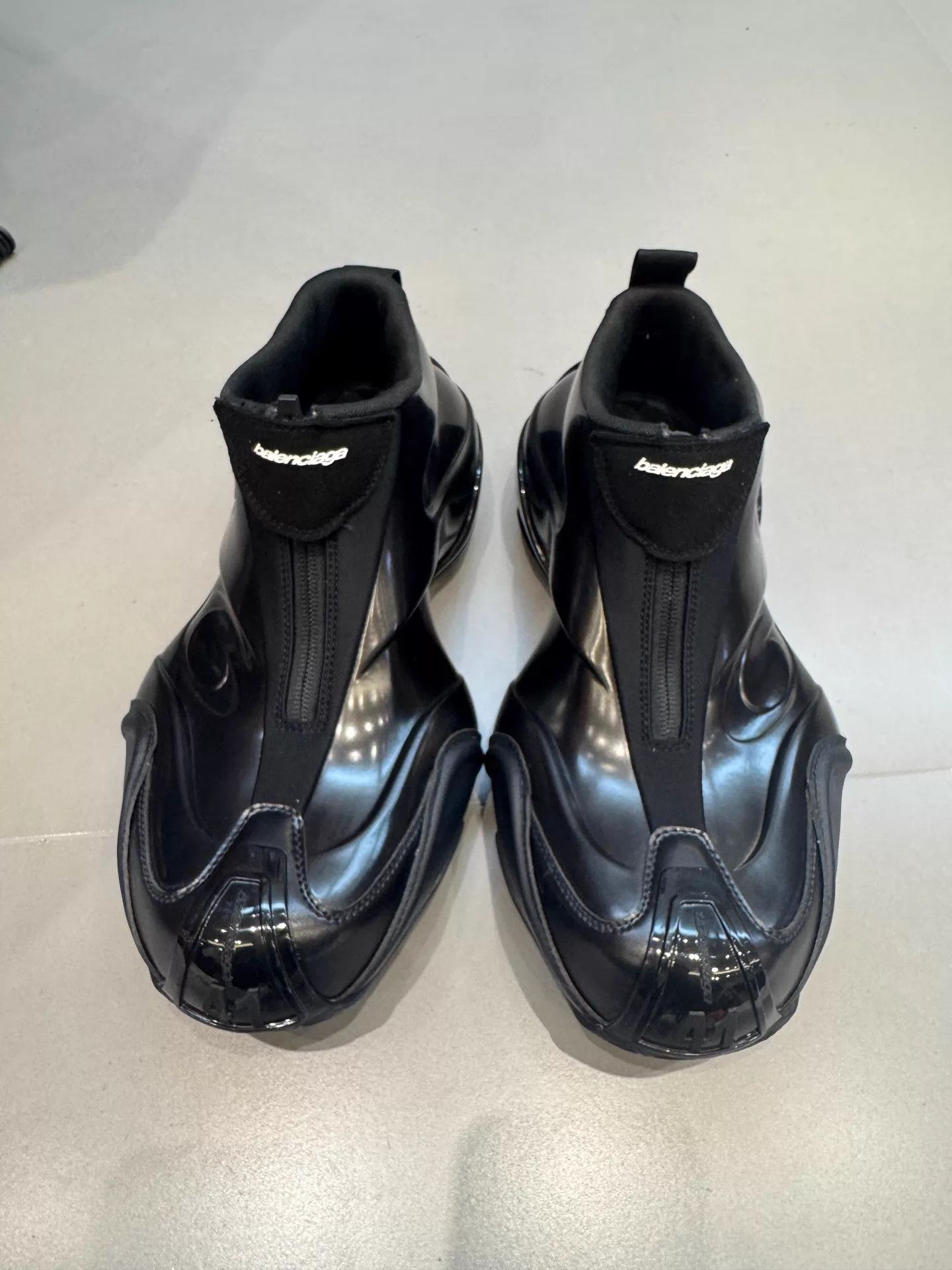 Balenciaga Balenciaga BBall Patent Round Zip Distressed Mid Men's Black Size US 8 / EU 41 - 2 Thumbnail