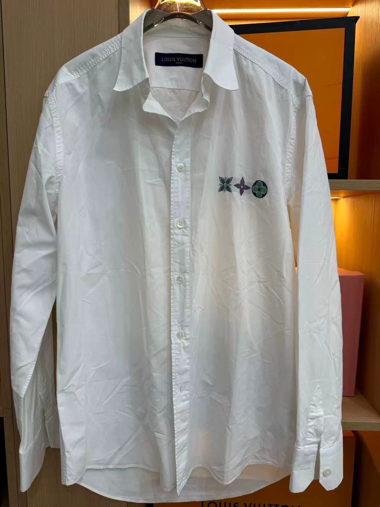Louis Vuitton Louis Vuitton Embroidered White Shirt Size US S / EU 44-46 / 1 - 1 Thumbnail