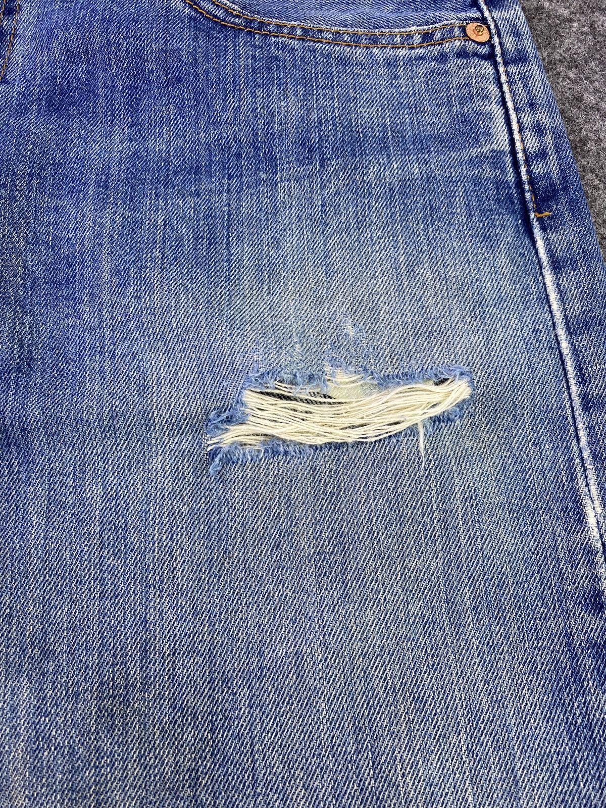 Jean × Levi's × Vintage Vintage Levis 512 Distresses Blue Wash Jeans - J872 Size US 30 / EU 46 - 12 Thumbnail