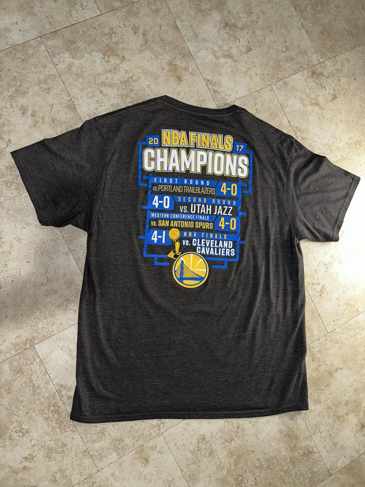 Vintage 2017 Golden State Championship tee Size US L / EU 52-54 / 3 - 2 Thumbnail