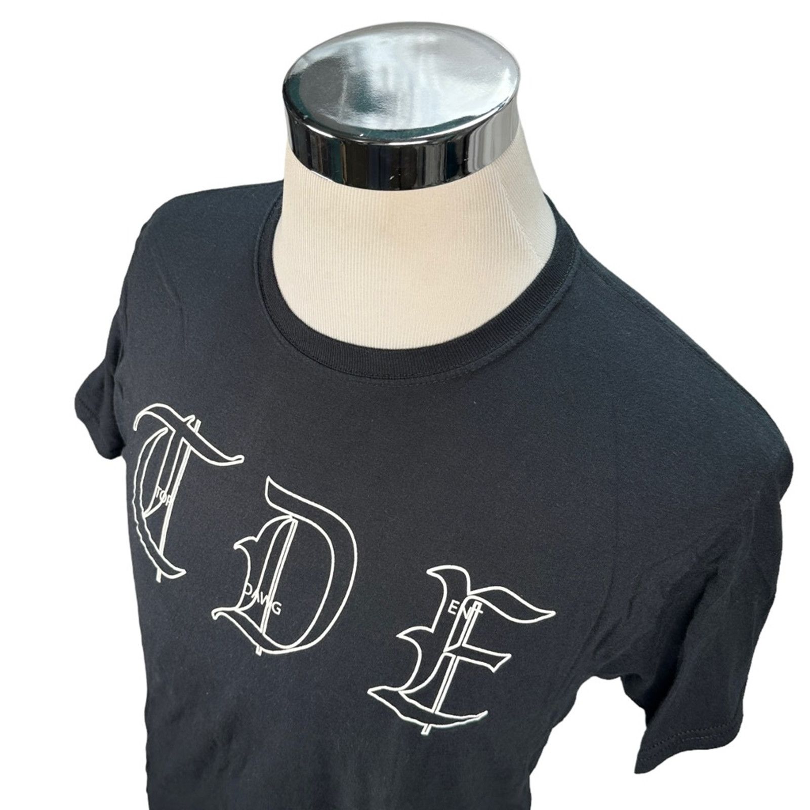 Top Dawg Entertainment TDE Top Dawg Entertainment Graphic T-Shirt Rap Tee Black M Size US M / EU 48-50 / 2 - 6 Thumbnail