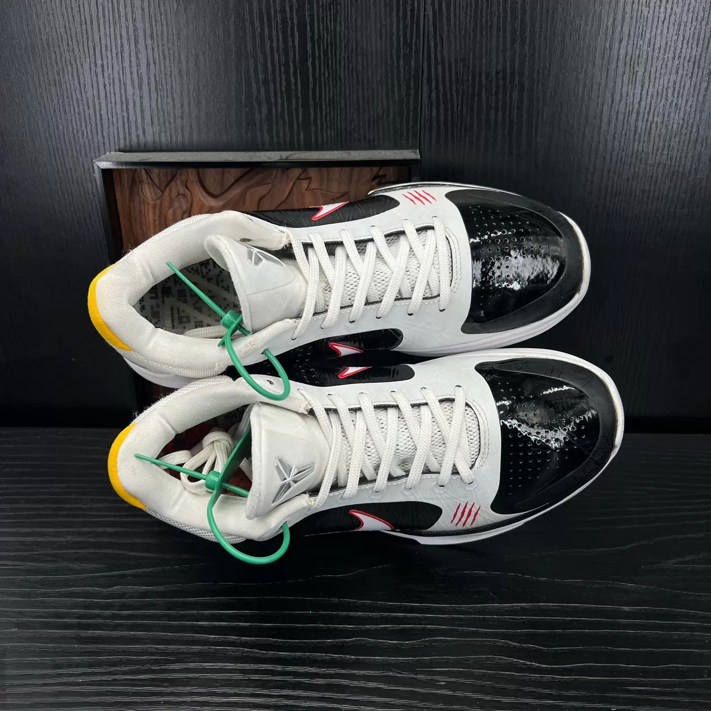 Nike Nike Air Jordan 5 Bruce Lee White Dragon 42.5 Size US 9.5 / EU 42-43 - 8 Thumbnail