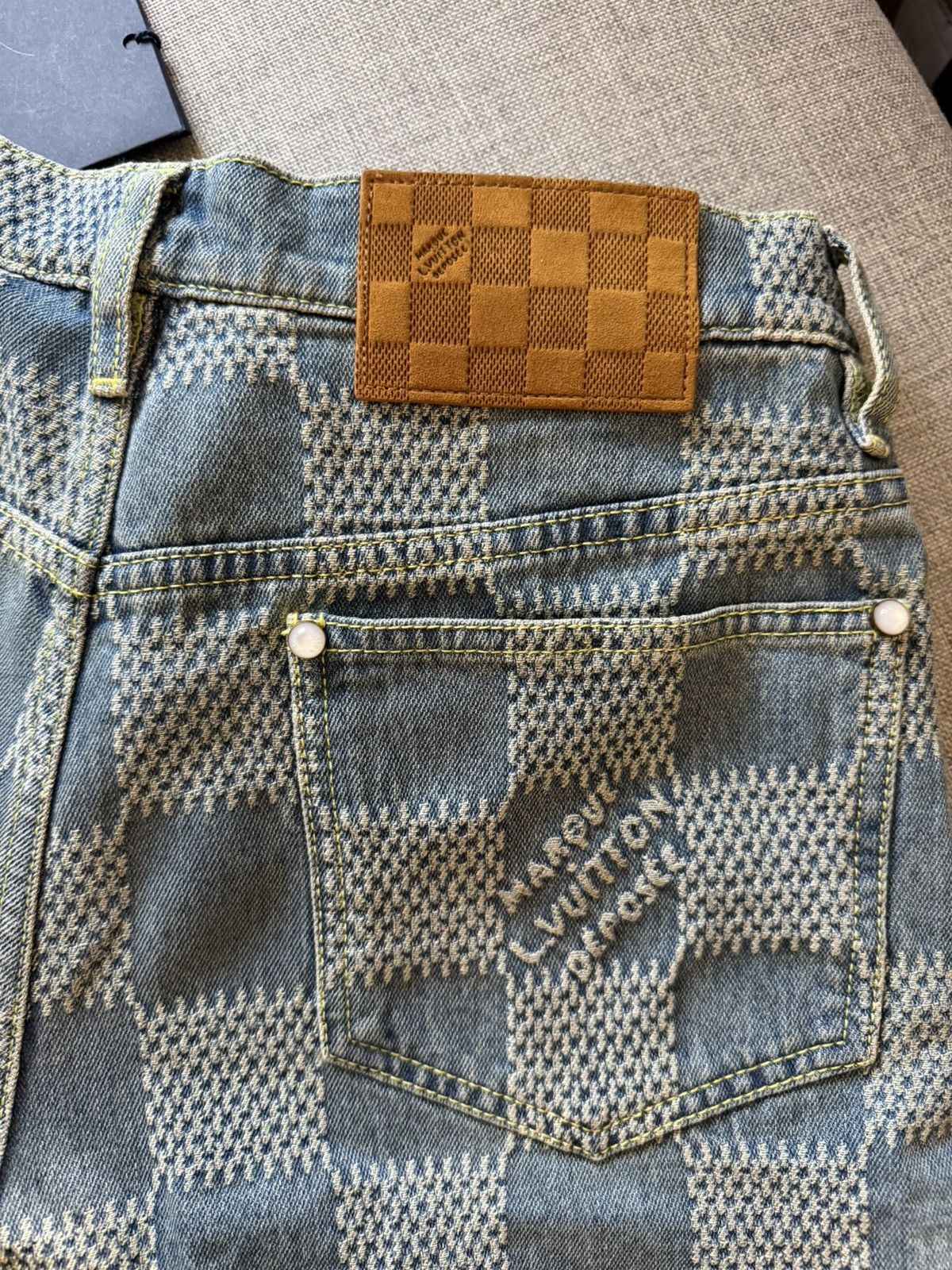 Louis Vuitton Louis Vuitton Damier 3D Light Denim Shorts Size US 29 - 6 Thumbnail