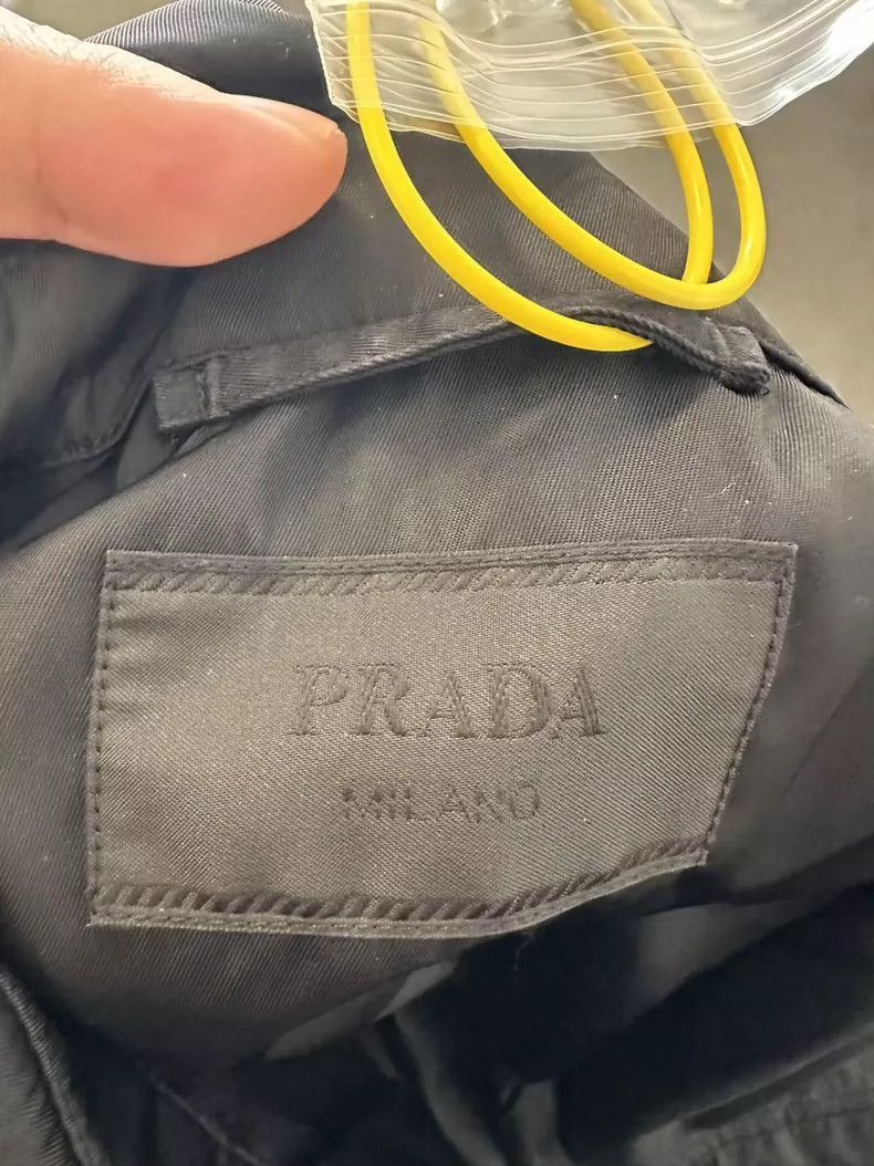 Prada Prada ReNylon Detachable Jacket in Black -2505 Size US L / EU 52-54 / 3 - 5 Thumbnail