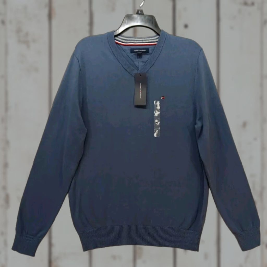 Tommy Hilfiger Tommy Hilfiger Sweater Men's Size M Sky Blue Essential Solid Logo V-Neck NWT Size US M / EU 48-50 / 2 - 1 Thumbnail