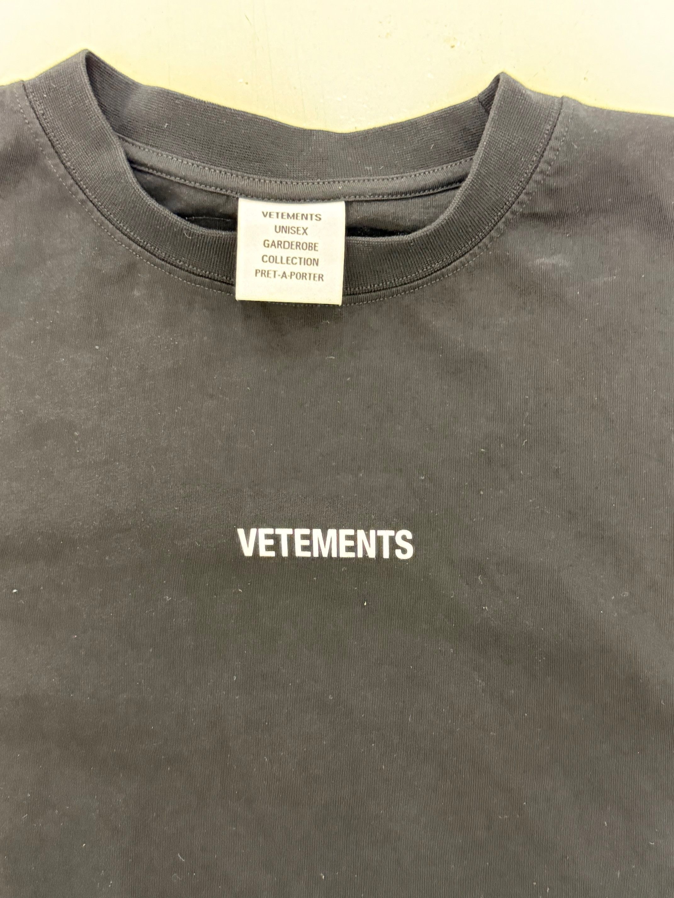 Vetements Oversized Iconic Logo Print Pret-a-Porter T-Shirt Size US L / EU 52-54 / 3 - 4 Thumbnail