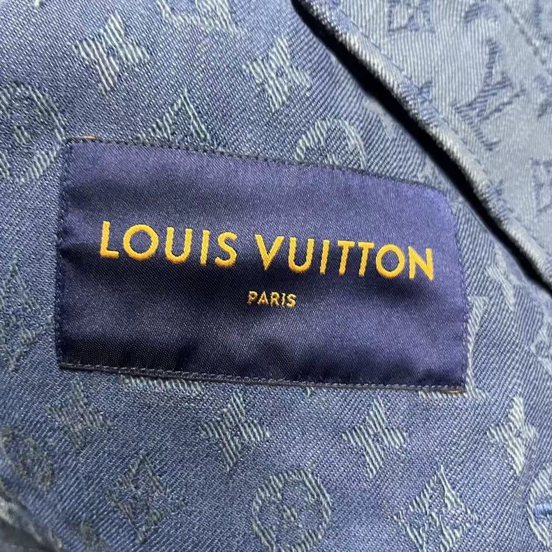 Louis Vuitton LOUIS VUITTON Blue logo printed single-breasted casual long Size US XL / EU 56 / 4 - 2 Thumbnail