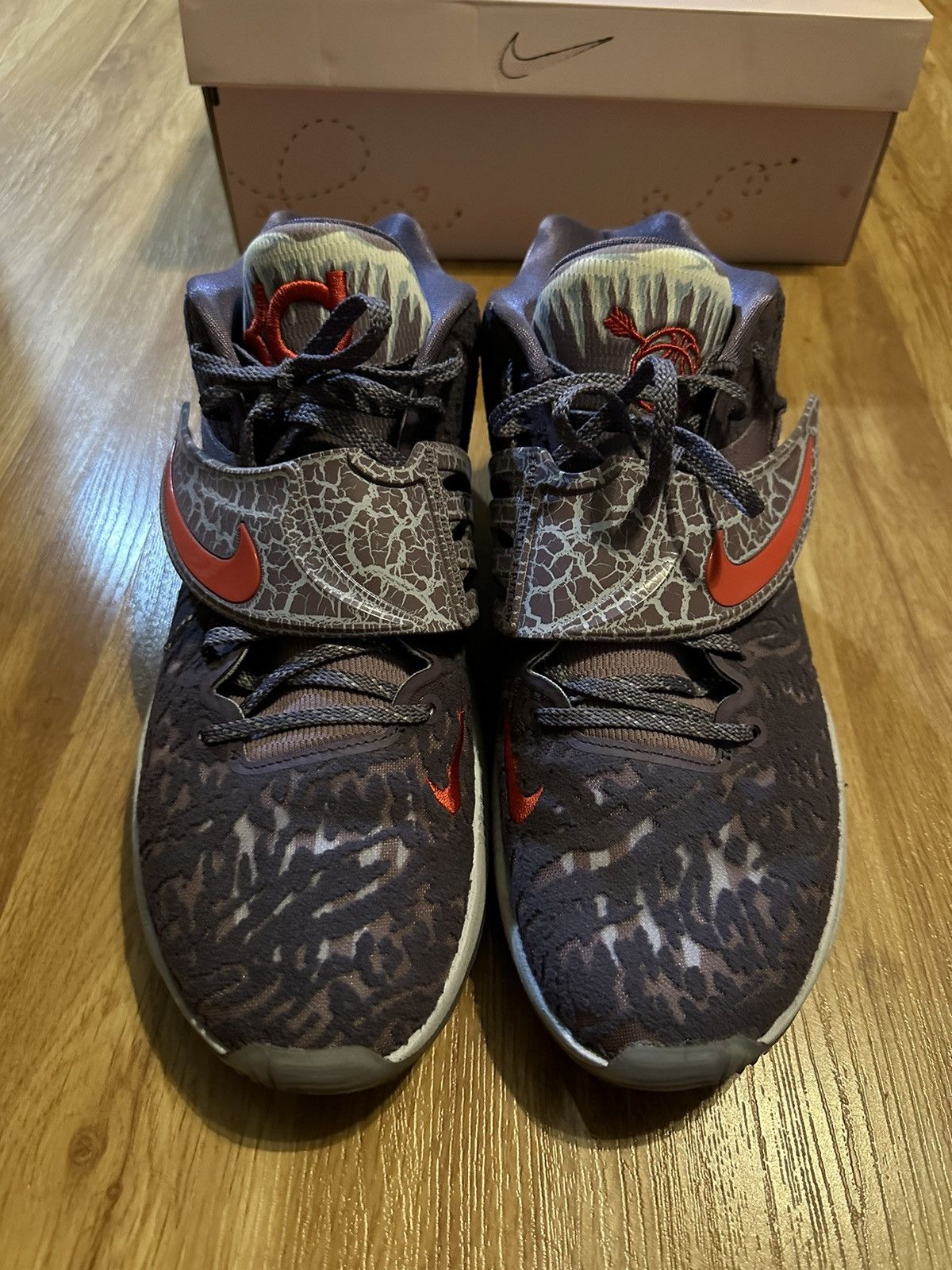 Nike Nike KD 14 Valentines Day Size US 12 / EU 45 - 4 Thumbnail