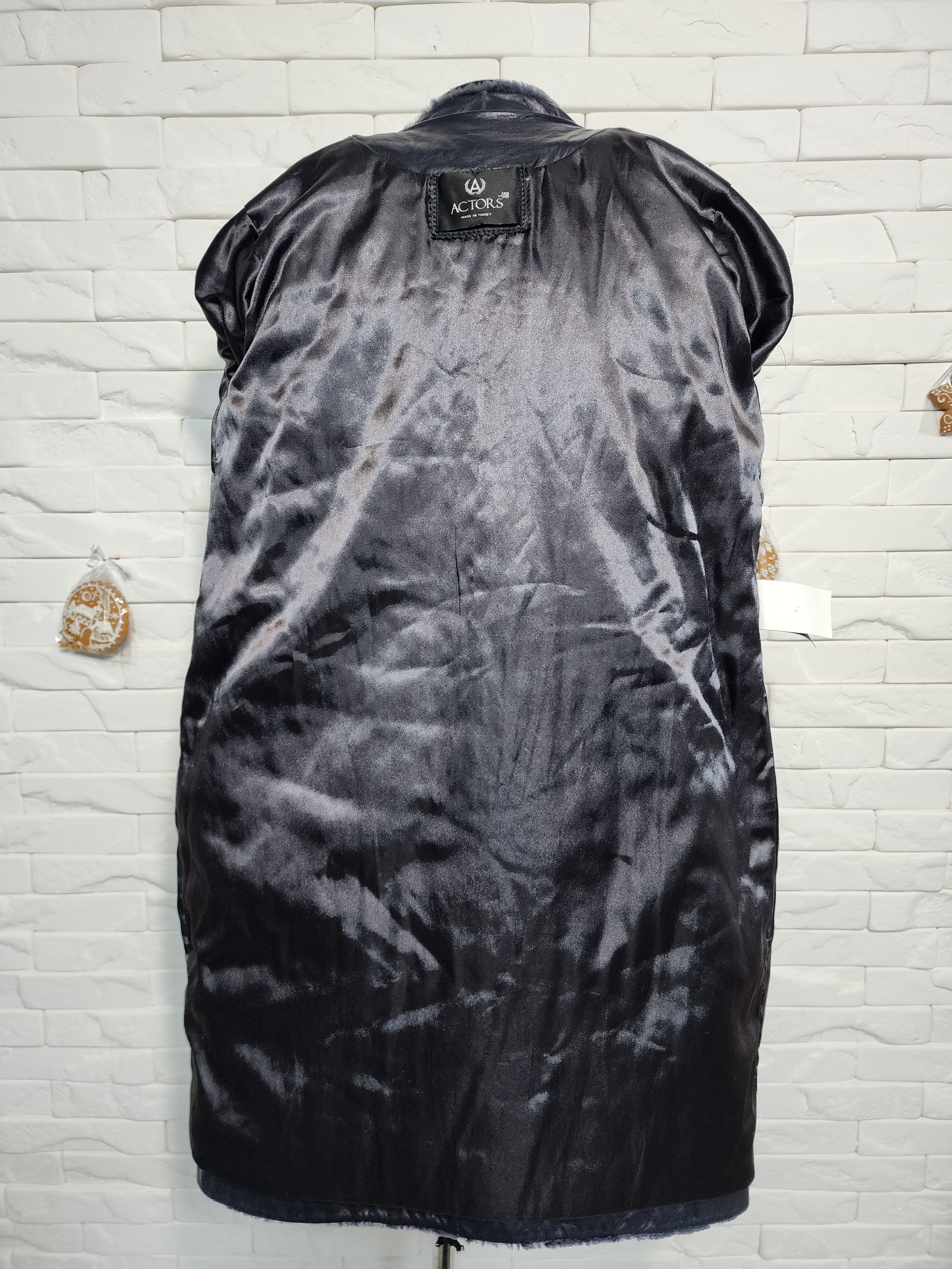 Furla Blue Fur Coat: Genuine Fur, Metal Snaps Size M / US 6-8 / IT 42-44 - 7 Thumbnail
