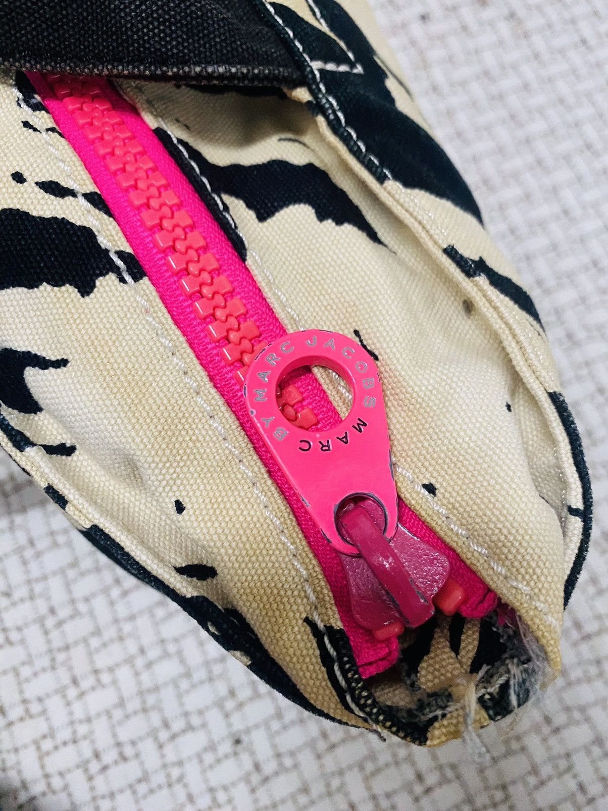Marc Jacobs Rare 🔥 A08 Marc by Marc Jacobs Tote Bag Size ONE SIZE - 13 Thumbnail