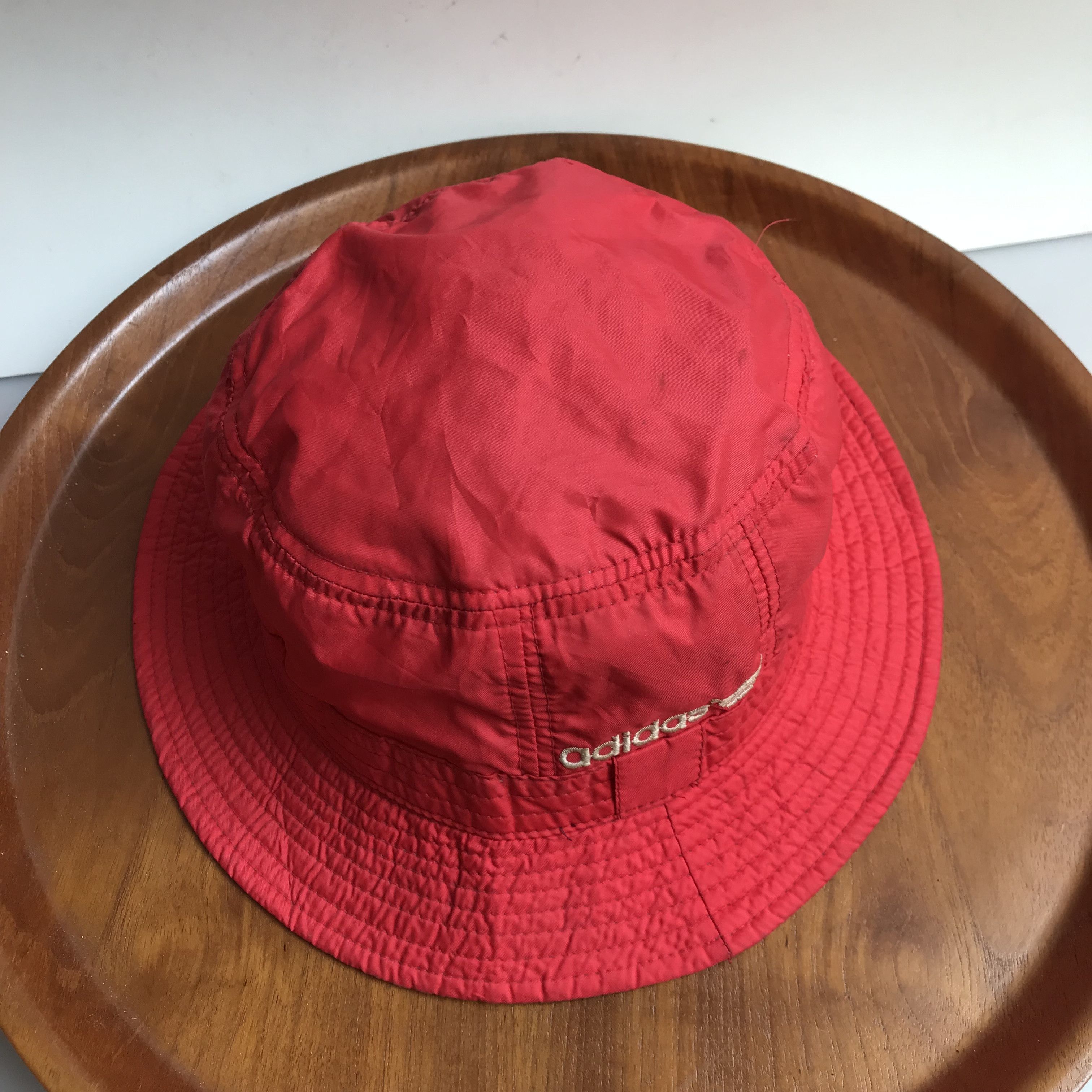 Adidas Vintage adidas Originals Bucket hat In Nylon red material Size ONE SIZE - 3 Thumbnail