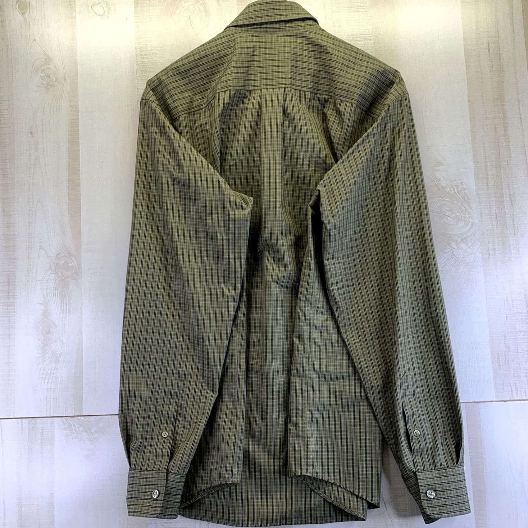 Eddie Bauer Eddie Bauer Button-Down Shirt Mens Green Plaid Relaxed Wrinkle Resistant L Size US L / EU 52-54 / 3 - 6 Thumbnail