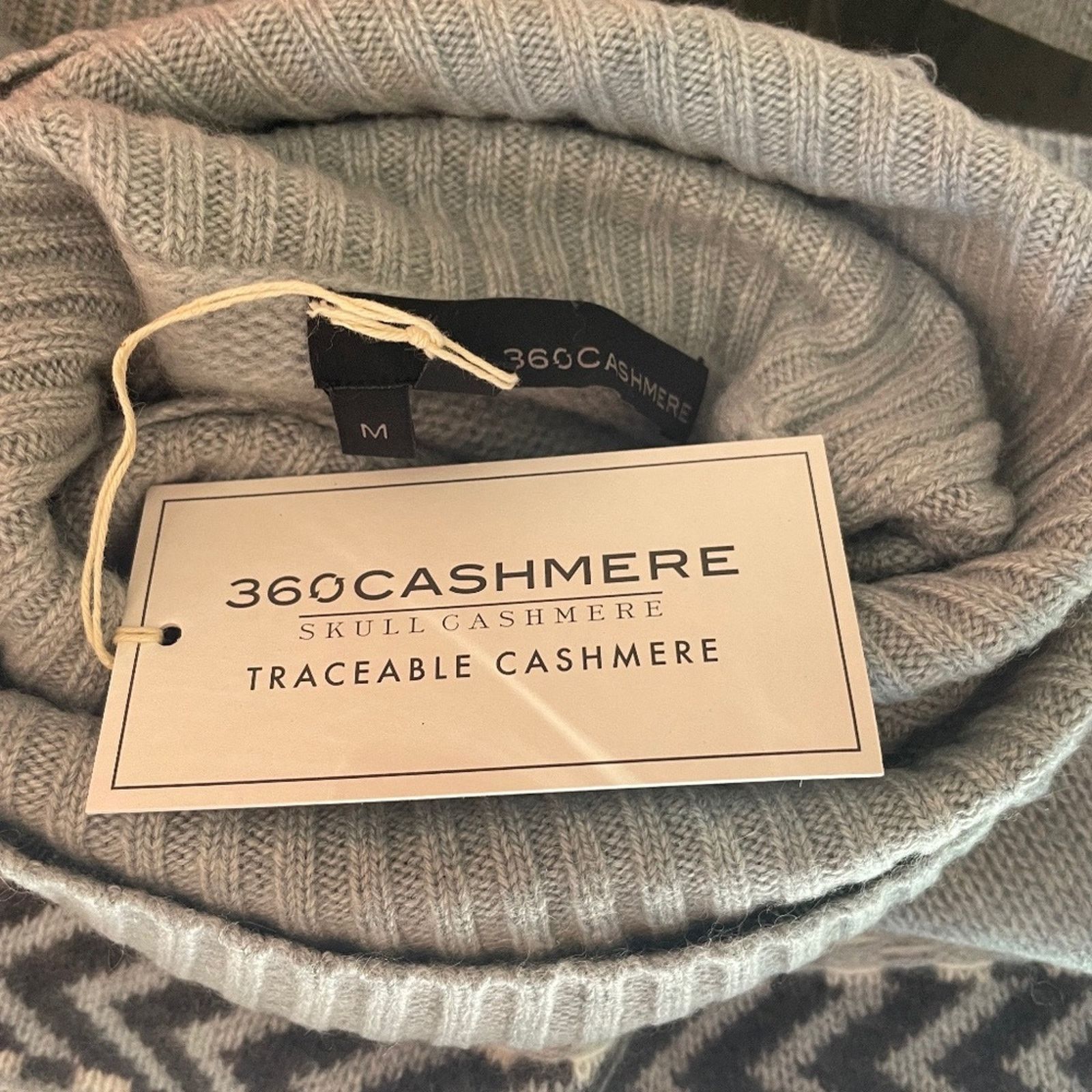 360Cashmere Kimmie Turtleneck Fair Isle Sweater from 360 Cashmere Size M / US 6-8 / IT 42-44 - 7 Thumbnail