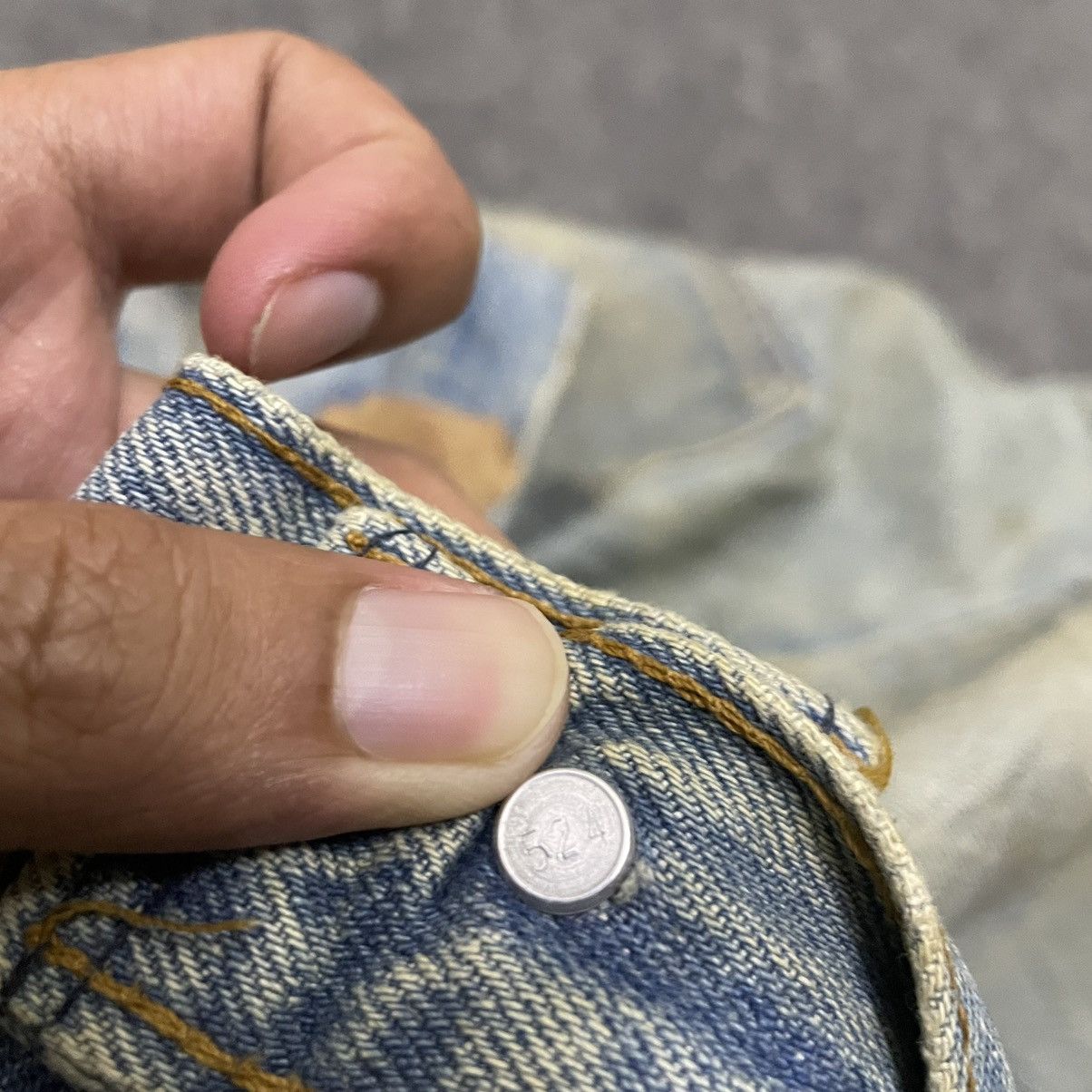 Levi's Vintage Clothing × Vintage Vintage 90s Levis 501 Distressed Denim Grunge Style Size US 35 - 6 Thumbnail