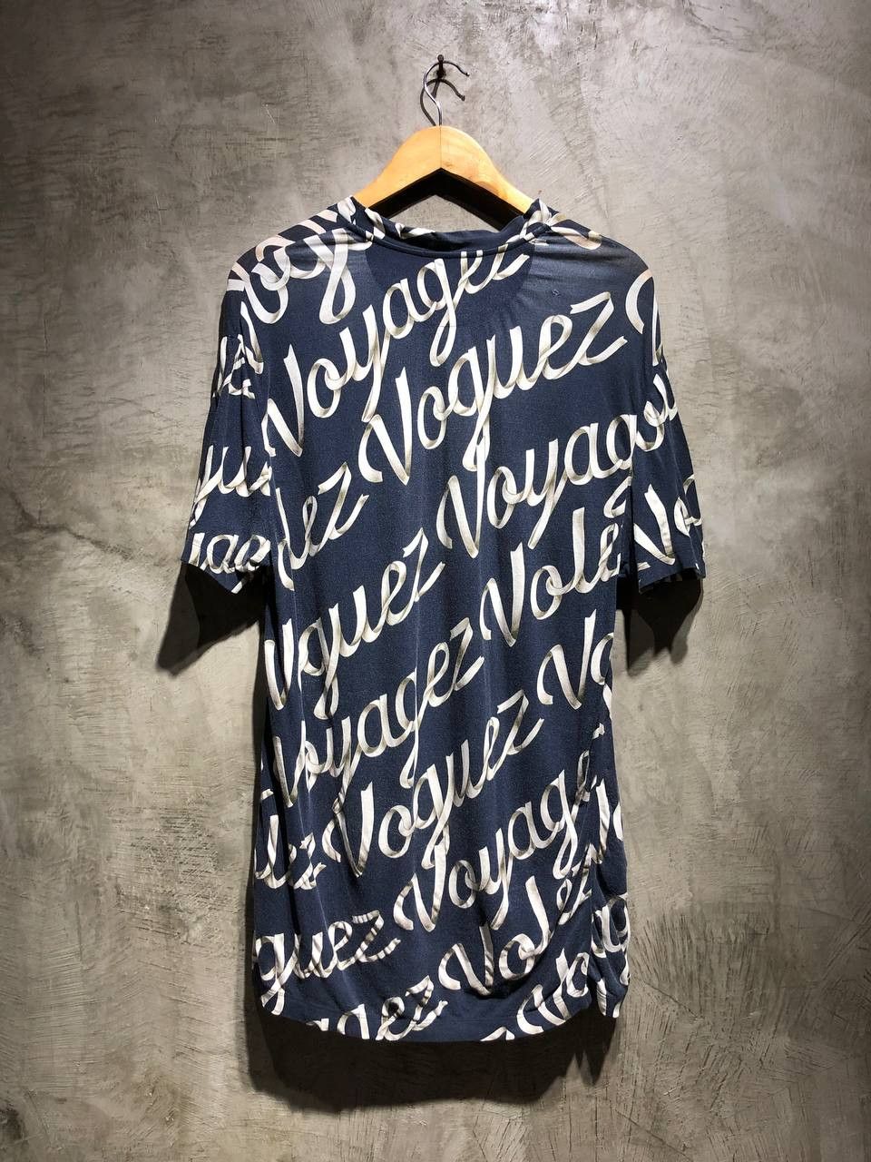 Louis Vuitton Louis Vuitton Voyage tee Size US S / EU 44-46 / 1 - 2 Thumbnail