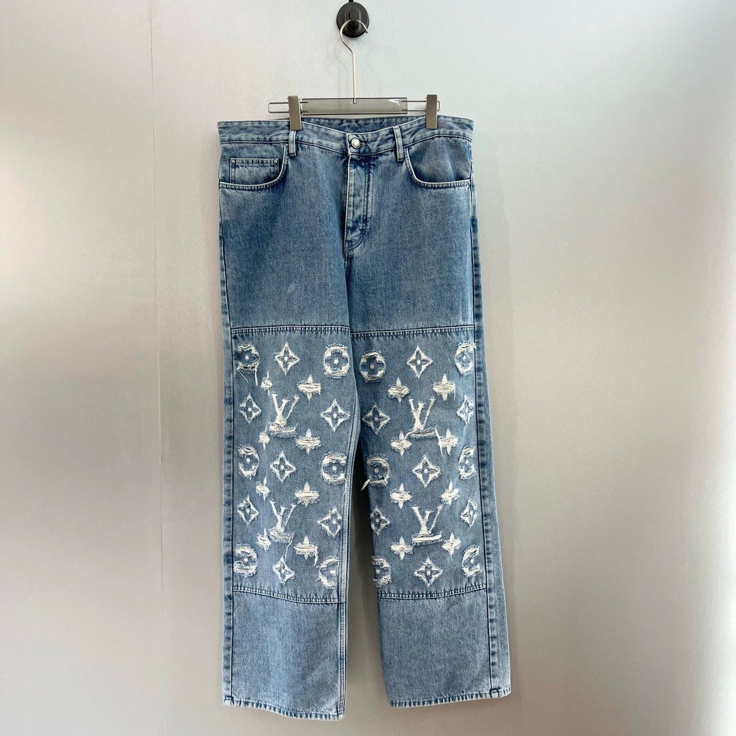 Louis Vuitton 【LV】Louis Vuitton 25 New Style Patchwork Monogram Jeans Size US 34 / EU 50 - 1 Thumbnail