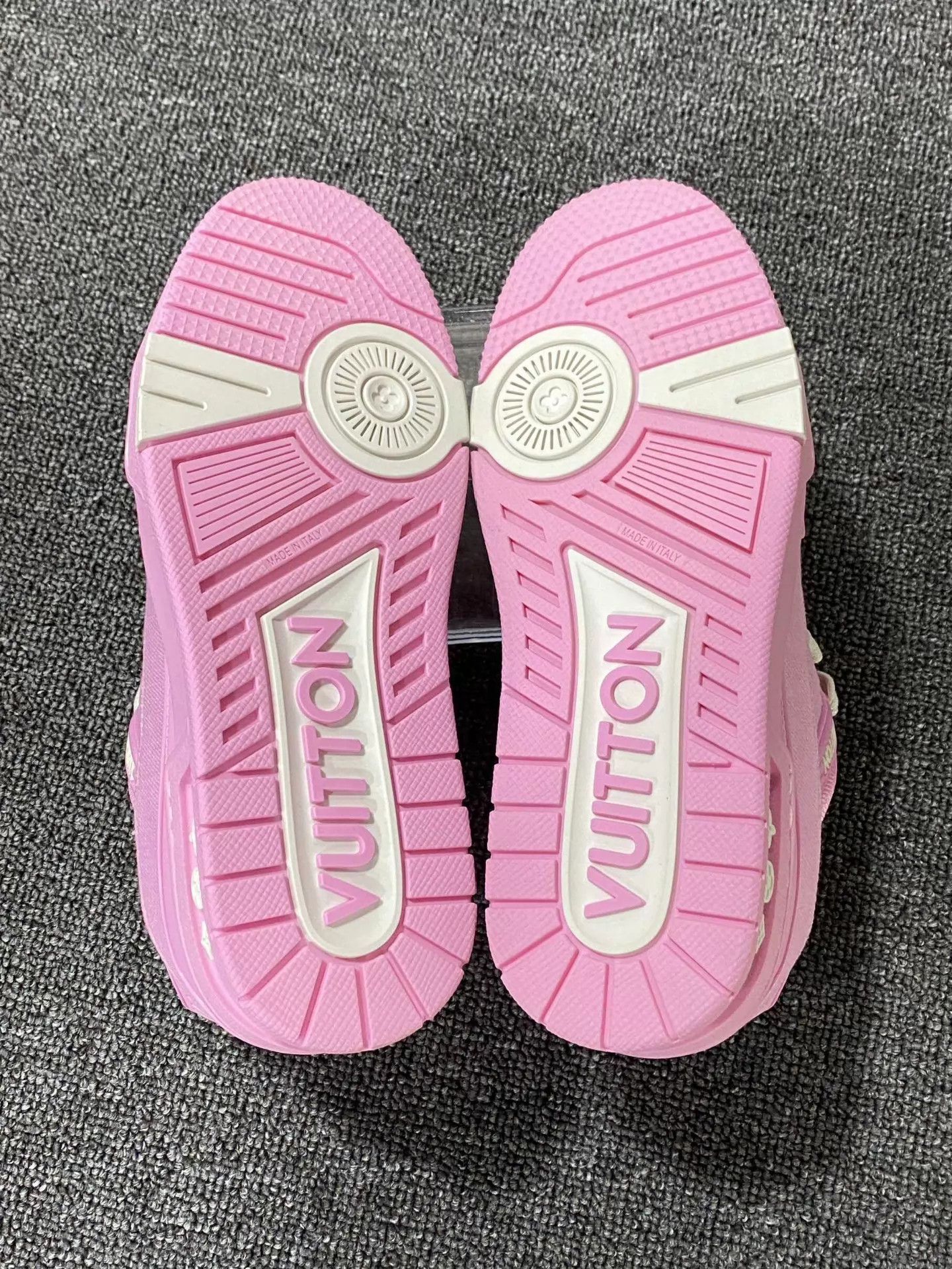 Louis Vuitton LV Pink Denim Full Print Trainer 37.5 Size US 7 / IT 37 - 6 Thumbnail