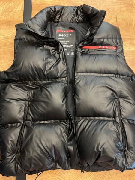 Prada Black Light Re-nylon Down Vest Size US XL / EU 56 / 4 - 1 Thumbnail