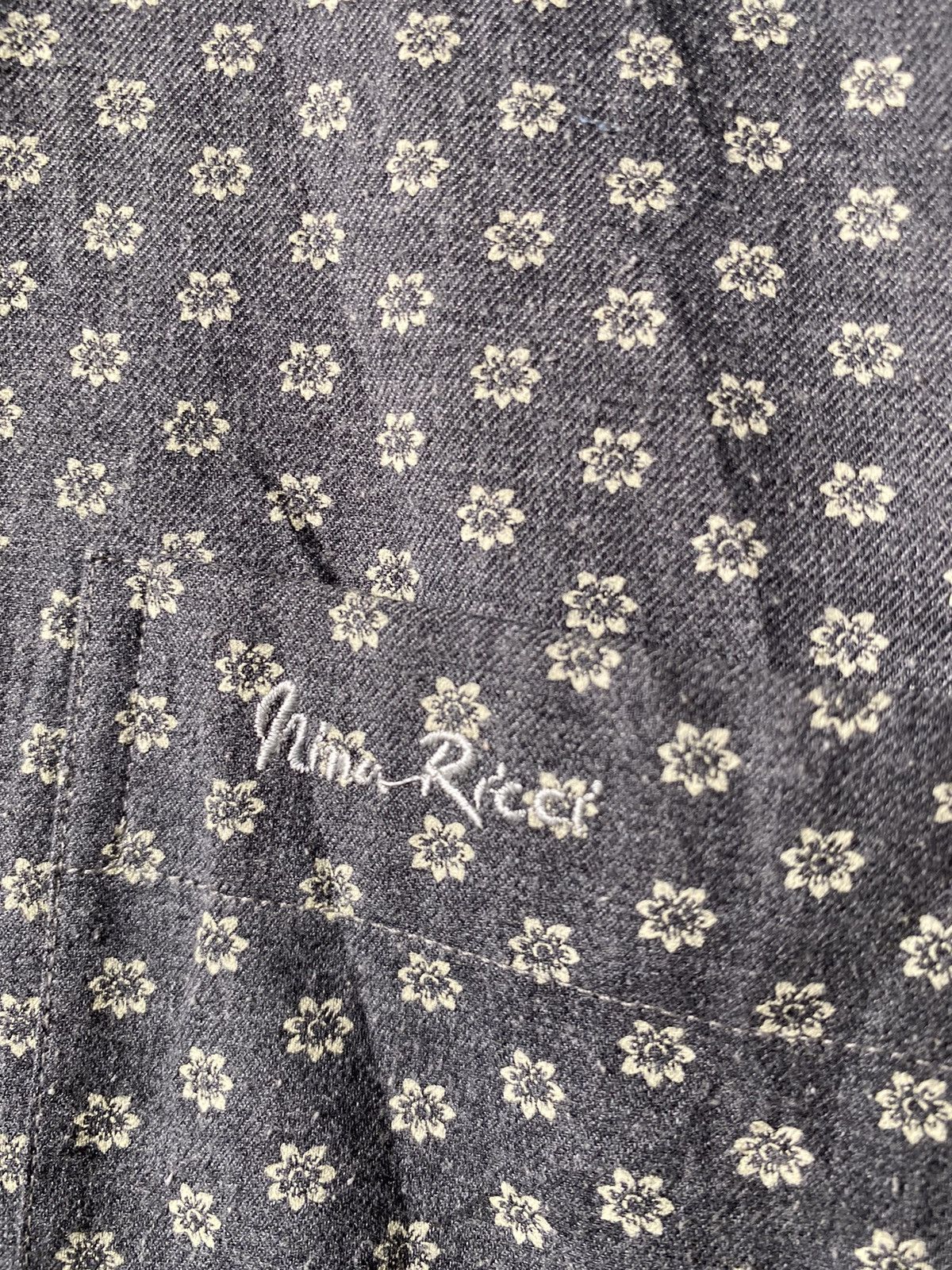 Designer × Other × Vintage Vintage Botton Ups NINA RICCI Full Flowers Size US L / EU 52-54 / 3 - 5 Thumbnail