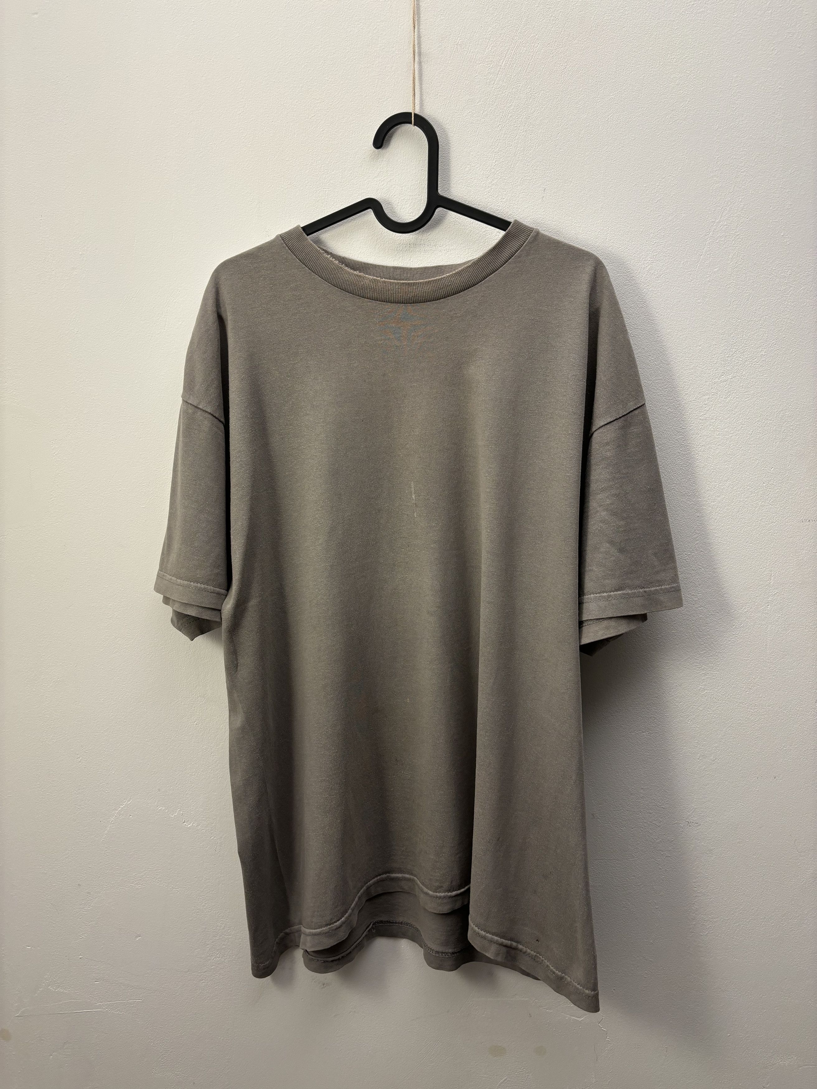 Vintage Vintage Blank Distressed Tee Size US XL / EU 56 / 4 - 1 Thumbnail