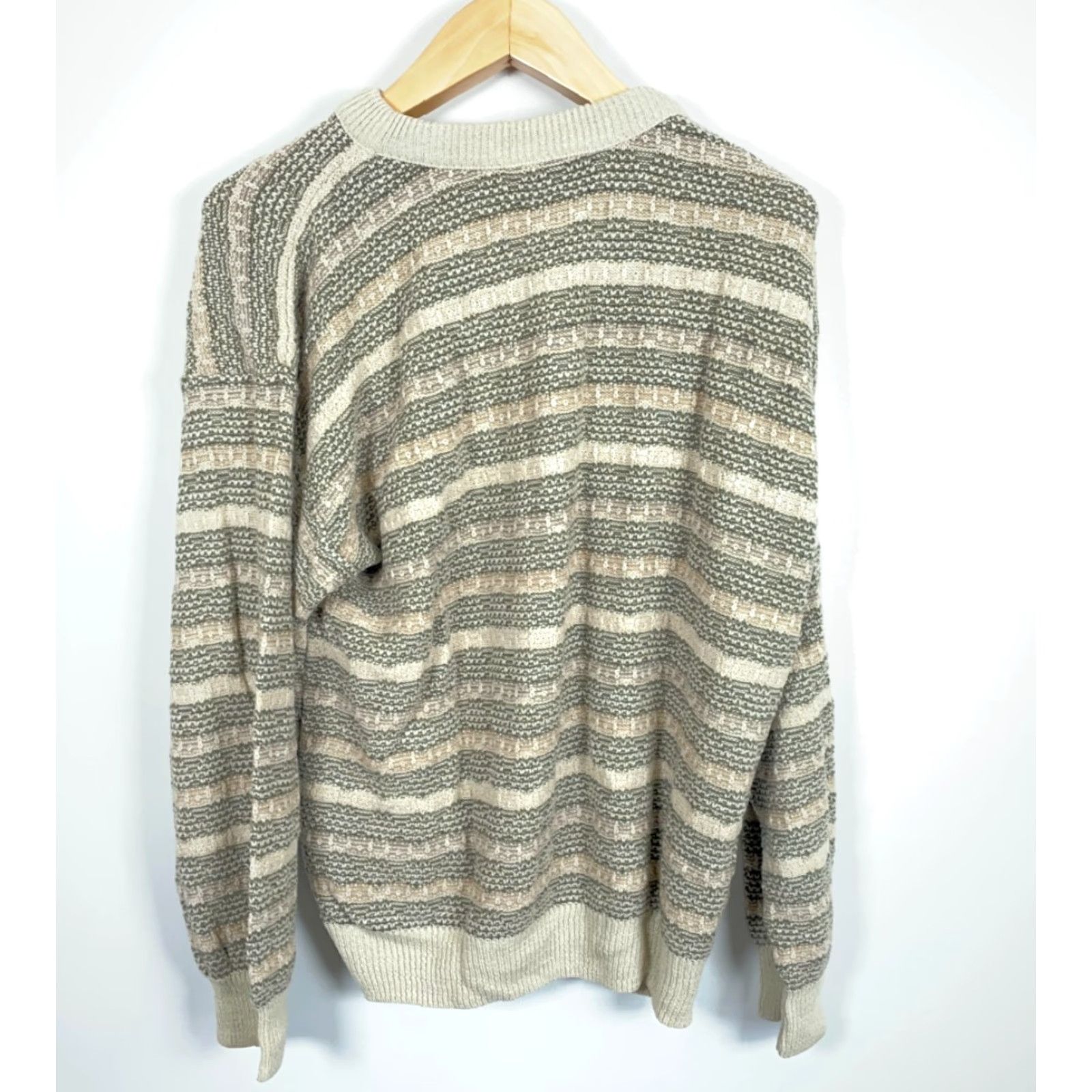 Jantzen VINTAGE Jantzen Sweater Mens Large Beige Crewneck Knit Striped Textured Chunky Knit 90s Dad Style Pullover Size US L / EU 52-54 / 3 - 2 Thumbnail