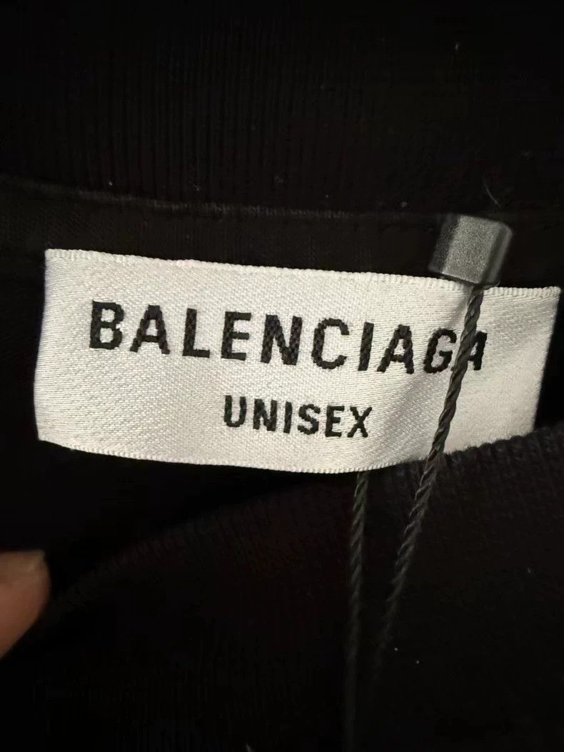 Balenciaga Limited embroidered logo short sleeves for the