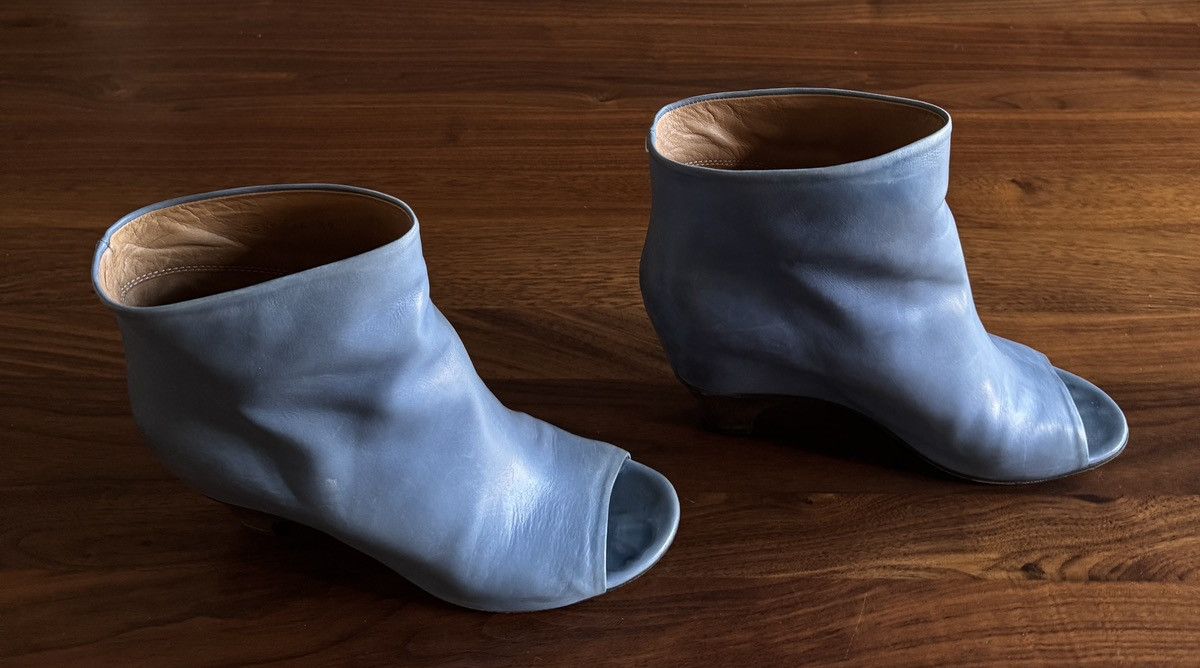 Maison Margiela Maison Margiela Cloudy Blue Leather Wedges Size US 9 / IT 39 - 2 Thumbnail
