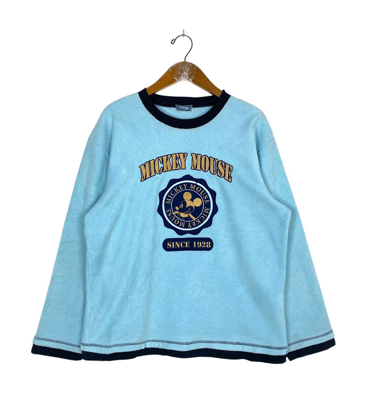 Walt Disney RARE online Mickey World Tour Pullover Crewneck Sweatshirt