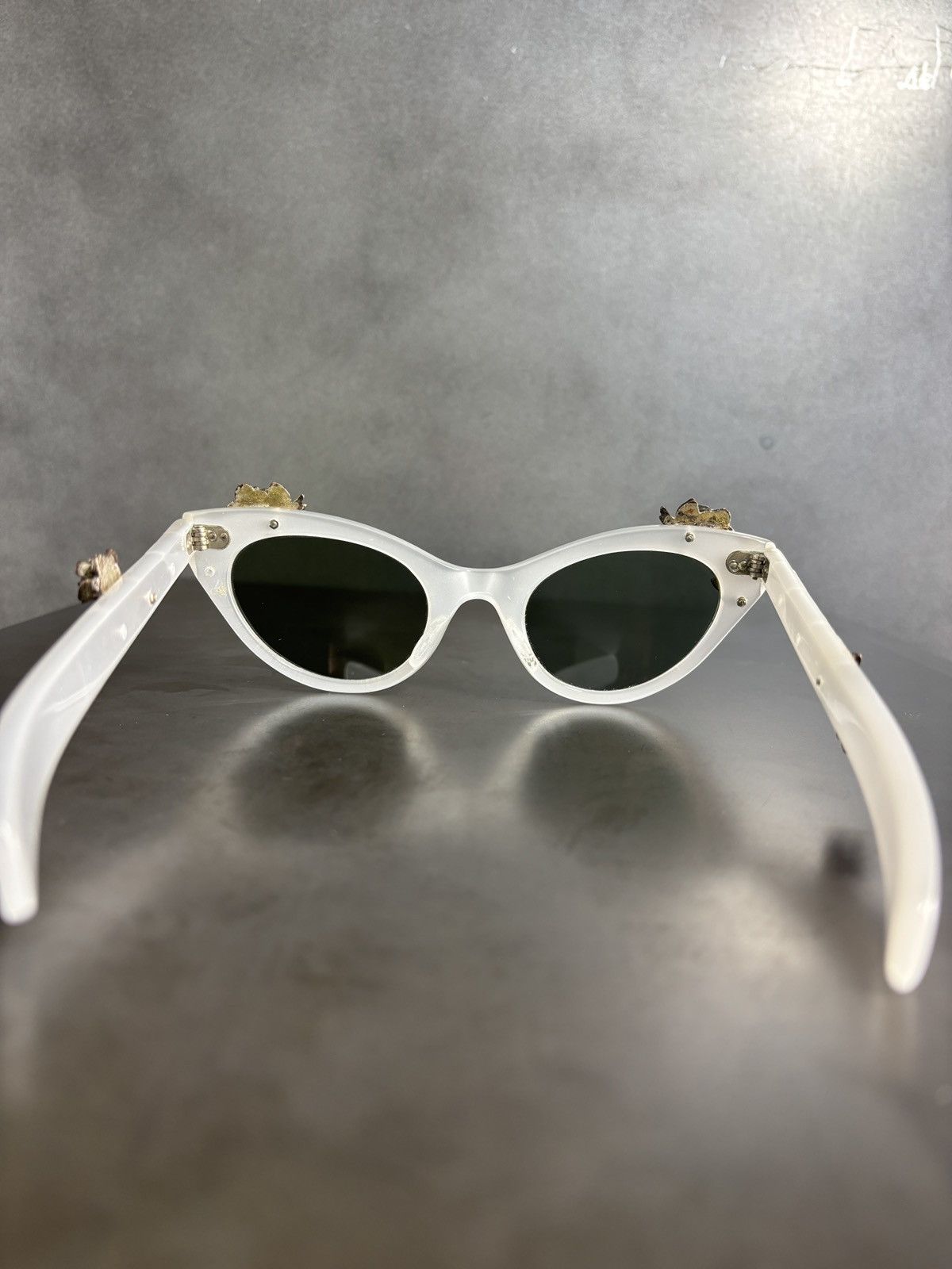 American Optical × Other × Vintage 1960s Sunglasses True Vintage Ornate Turanette Tura Floral Size ONE SIZE - 17 Thumbnail