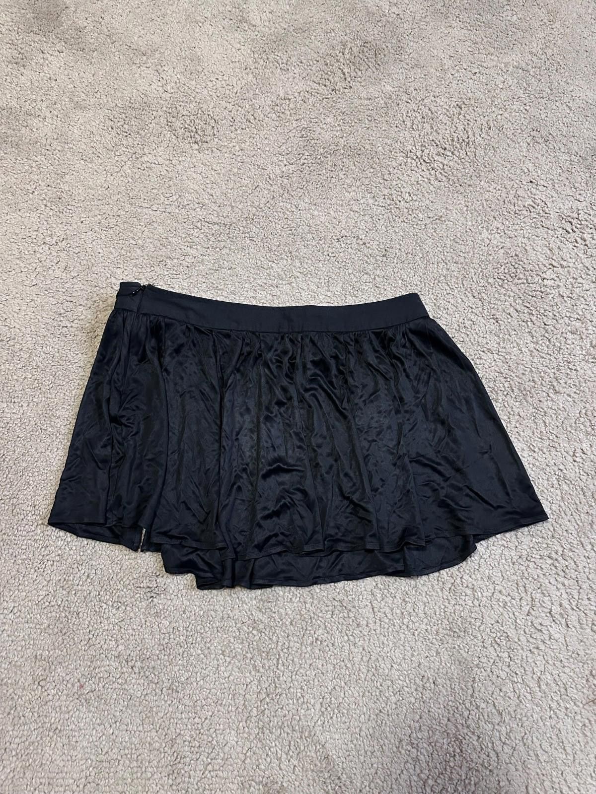 Dolce & Gabbana Dolce&Gabbana Black Mini Skirt Size 44 Size 30" / US 8 / IT 44 - 8 Thumbnail