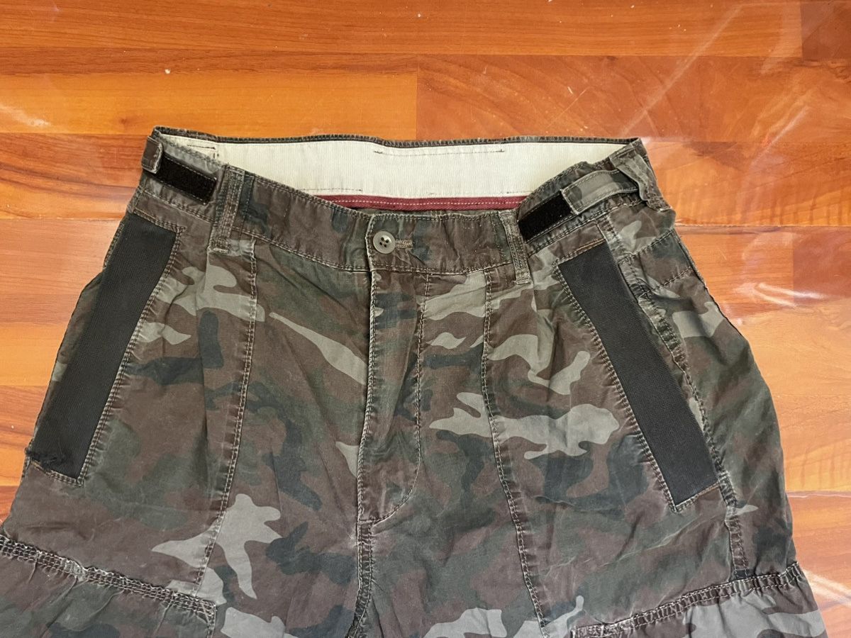 Gap Vintage Gap Camo cargo pants Size US 30 / EU 46 - 2 Thumbnail
