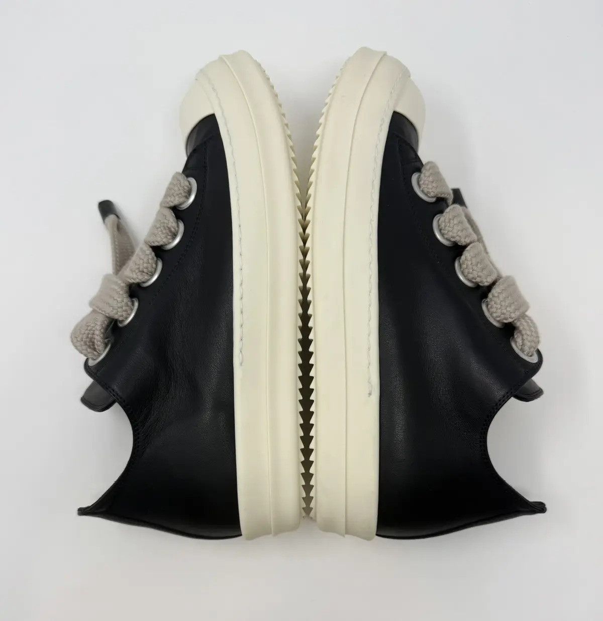 Rick Owens Jumbo Laced Low Sneakers Size US 9 / EU 42 - 2 Thumbnail