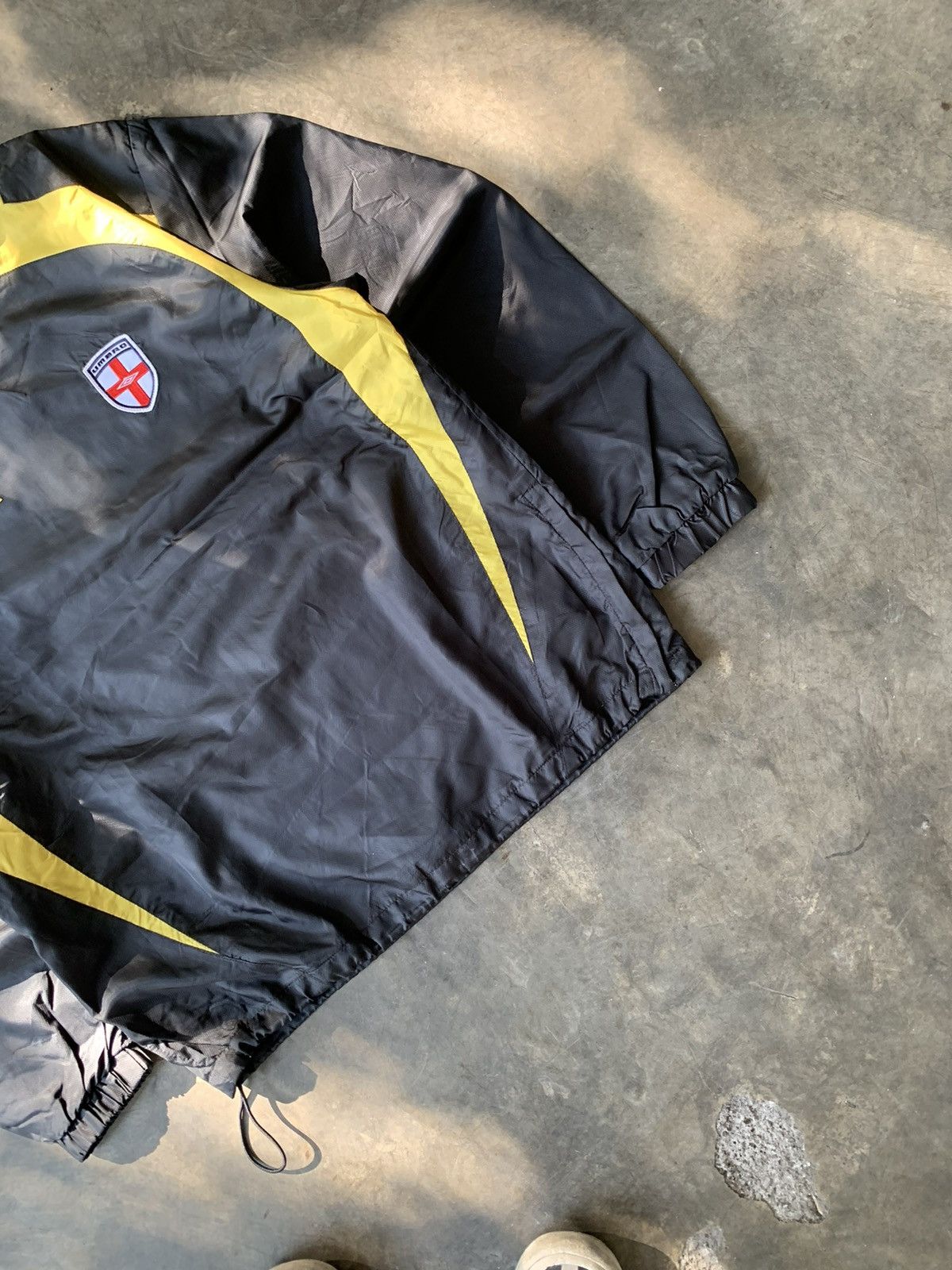 Umbro 00s - Umbro england Jersey LS (black yellow) Size US M / EU 48-50 / 2 - 2 Thumbnail