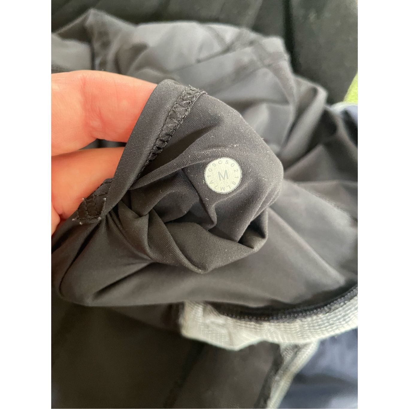 Lululemon Lululemon Namaste At The Beach Short Heathered Deep Navy 9” Size US 32 / EU 48 - 7 Thumbnail