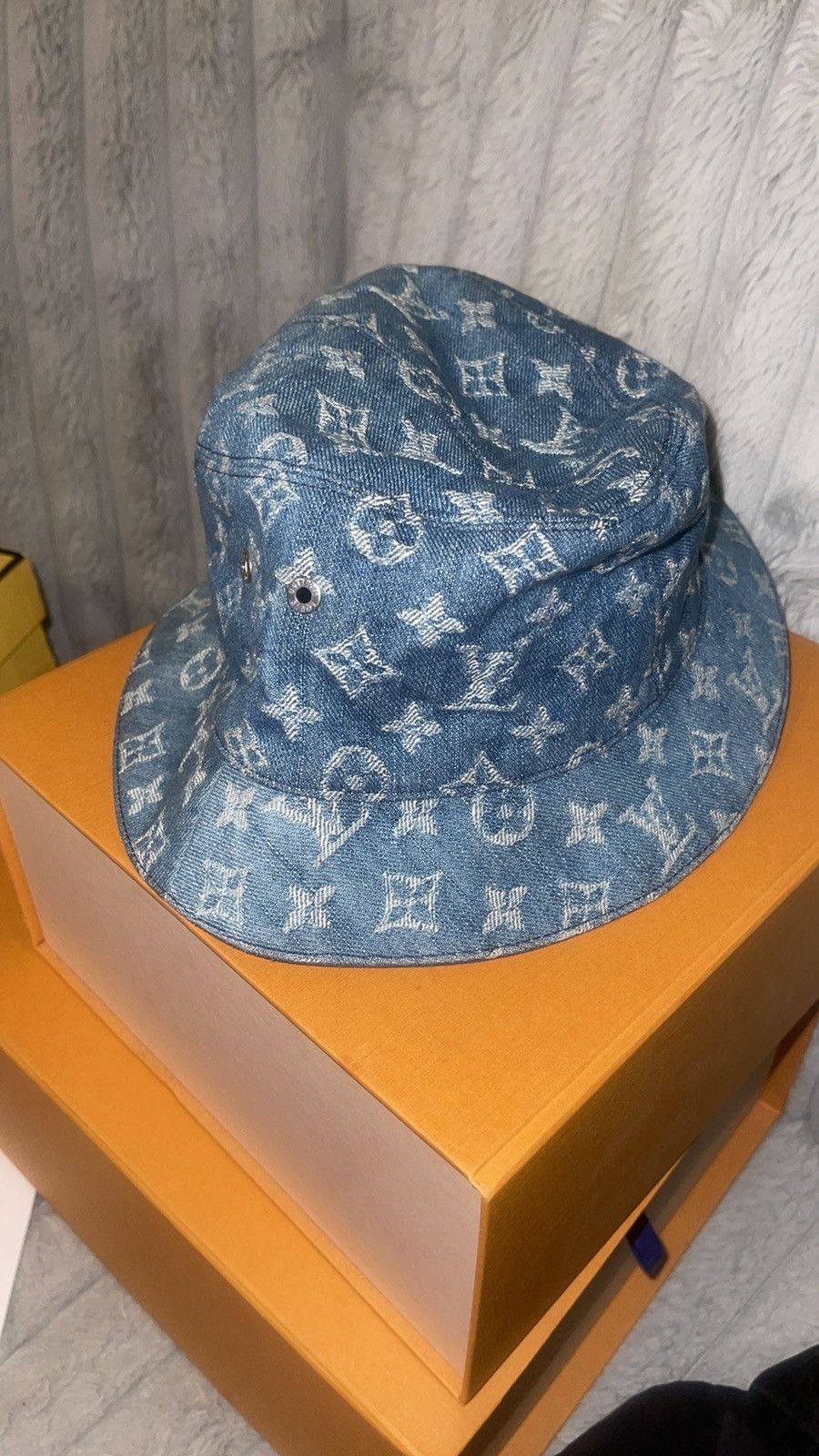 Louis Vuitton Authentic Reversible Louis Vuitton Bucket Hat Size ONE SIZE - 2 Thumbnail