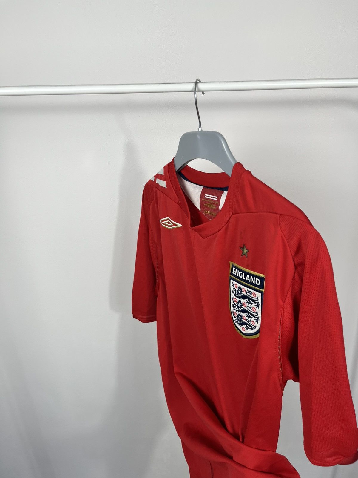 Umbro Vintage England Umbro Football Jersey Red Medium Shirt Size US M / EU 48-50 / 2 - 11 Thumbnail