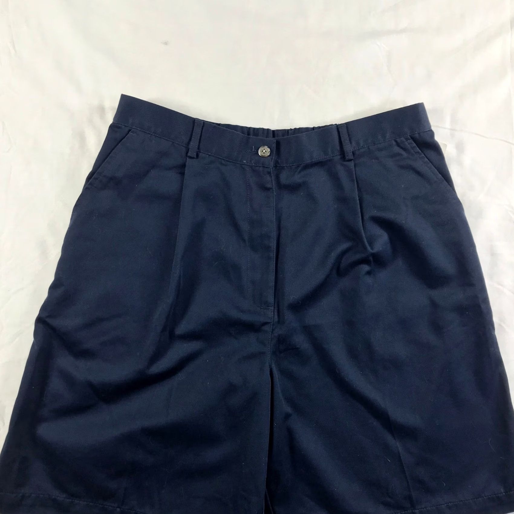 Vintage LL Bean Women Navy Blue Pleated Walking Shorts Size 16 Cotton Blend Size 24" / US 00 / IT 34 - 7 Thumbnail