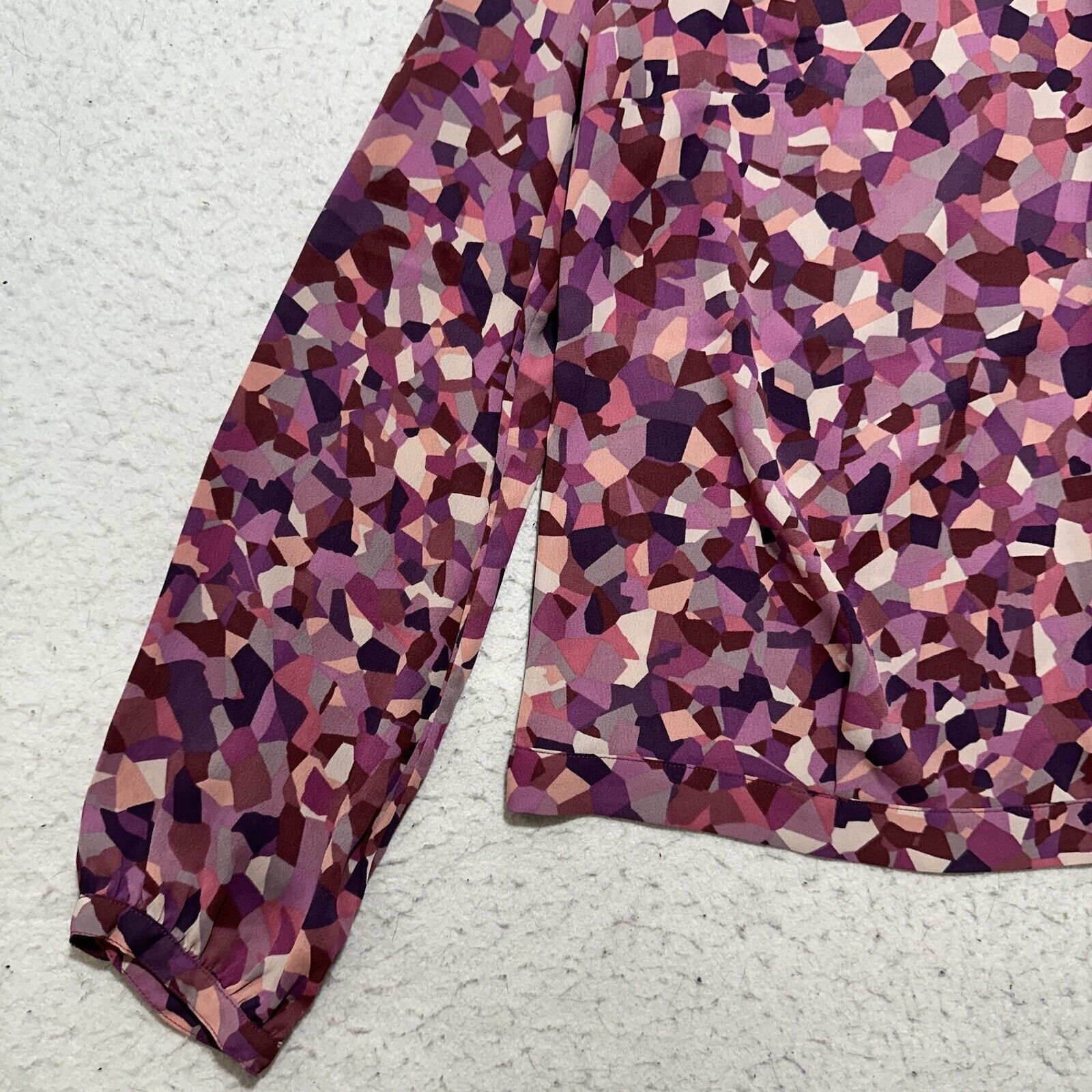Other Cabi Medium Pink Kaleidoscope Blouse Lightweight Geometric Size M / US 6-8 / IT 42-44 - 6 Thumbnail