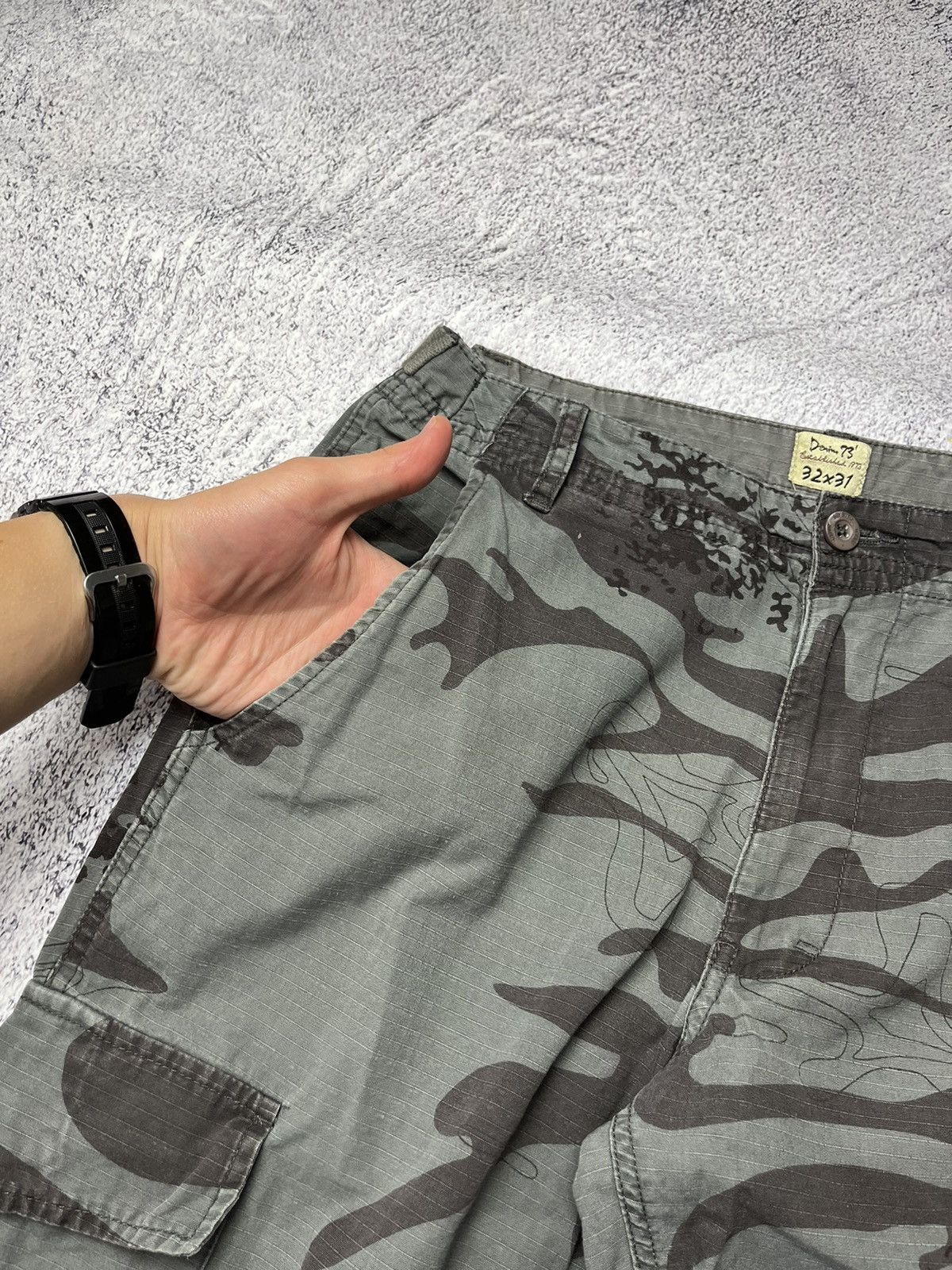 Japanese Brand VINTAGE FADED STREETWEAR CAMO CARGO PANTS Y2K Size US 32 / EU 48 - 13 Thumbnail