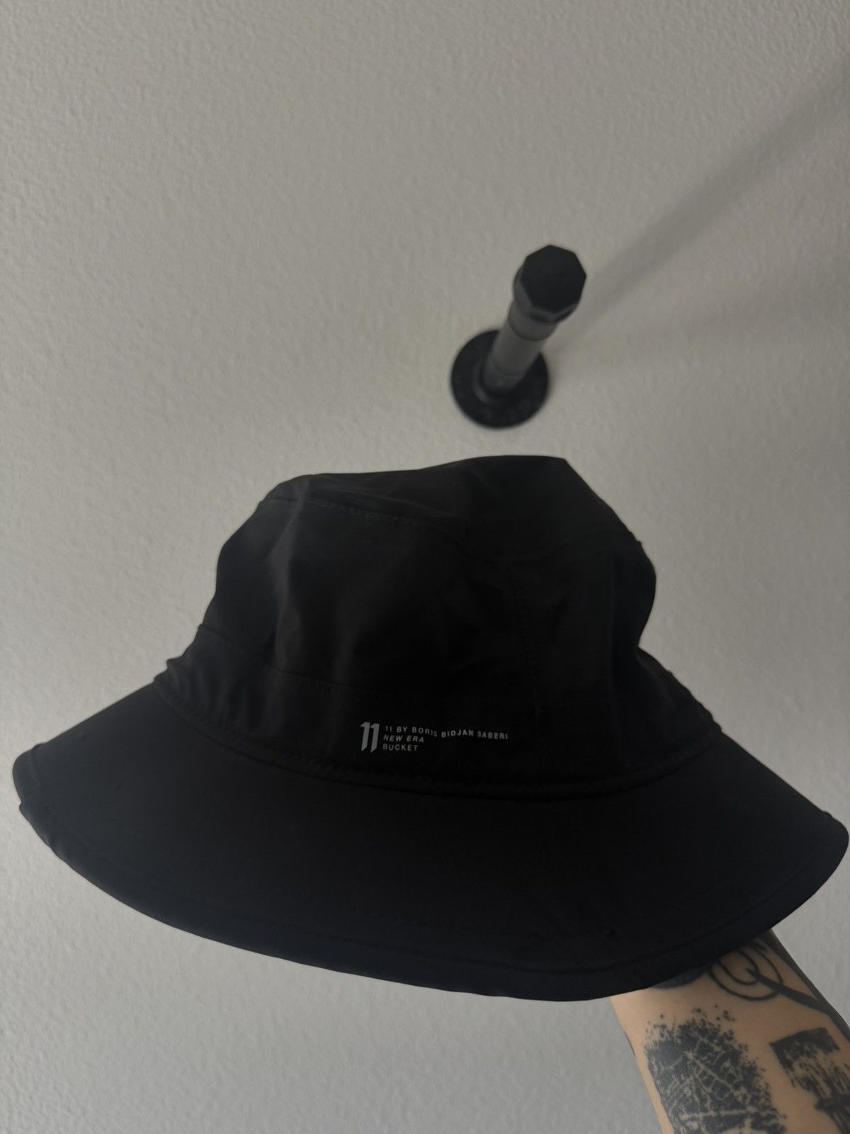 11 By Boris Bidjan Saberi 11 Boris New Era Bucket Hat L Size ONE SIZE - 1 Thumbnail