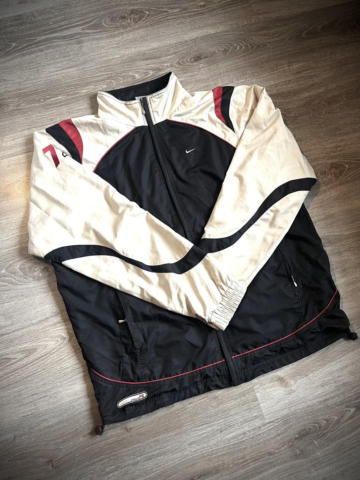 Nike 90s Nike Windbreaker Retro Track Jacket Vintage Sportswear Size US L / EU 52-54 / 3 - 1 Thumbnail