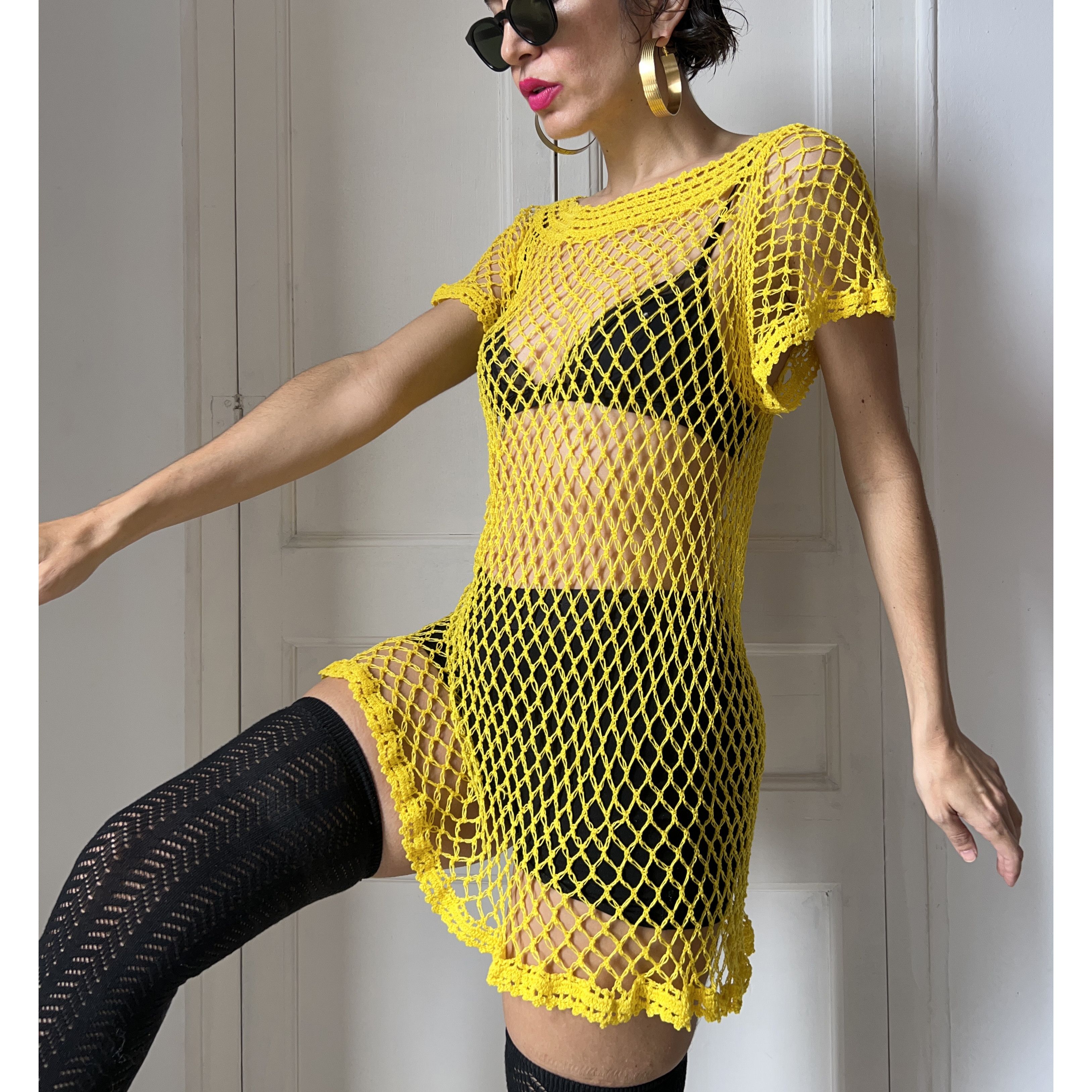 Vintage Vintage Y2K Does 70s Yellow Crochet Beach Cover Up Size S / US 4 / IT 40 - 7 Thumbnail