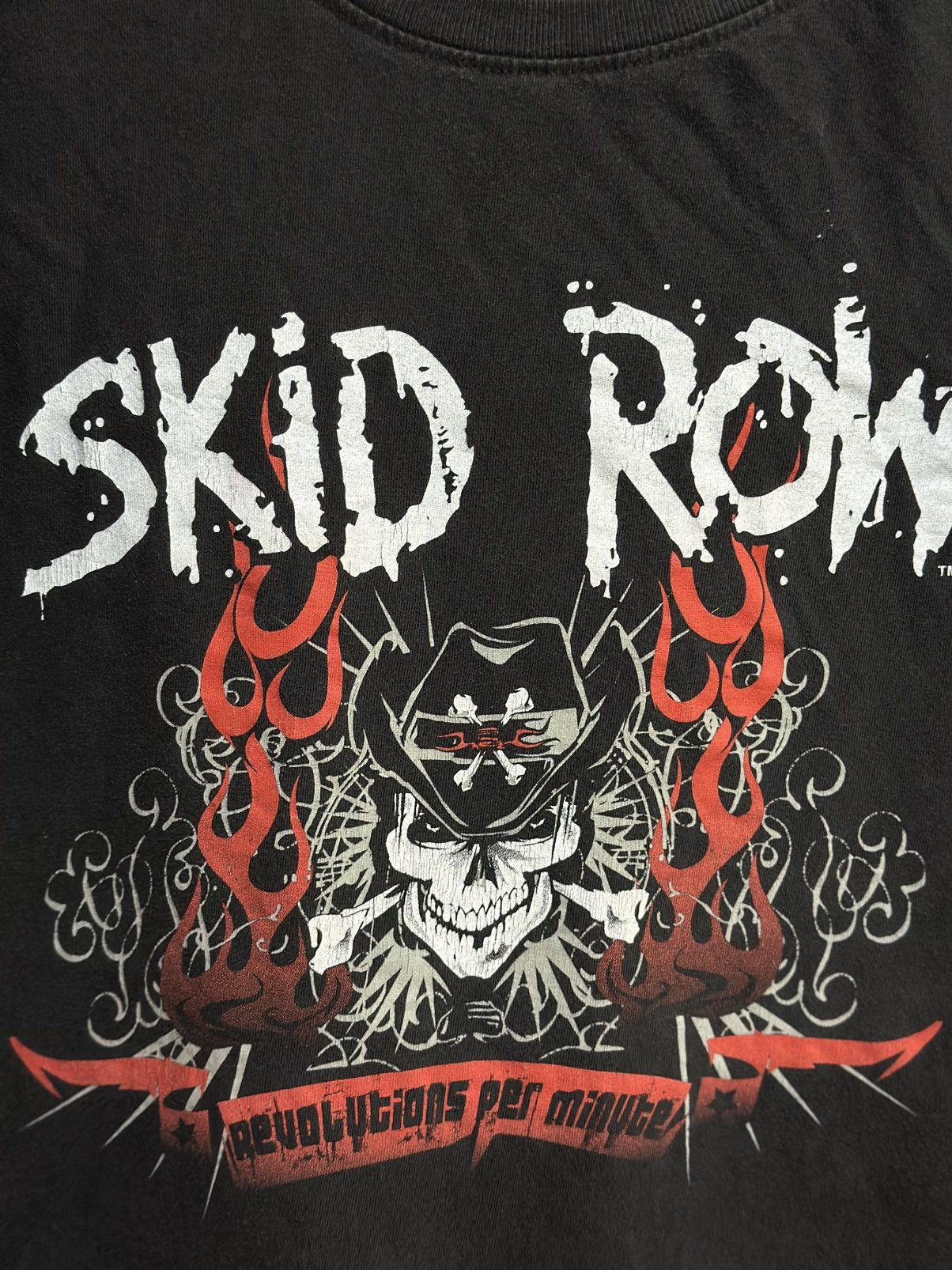 Band Tees Vintage Skid Row Revolutions Per Minute Sun Faded Tee Size US XL / EU 56 / 4 - 2 Thumbnail