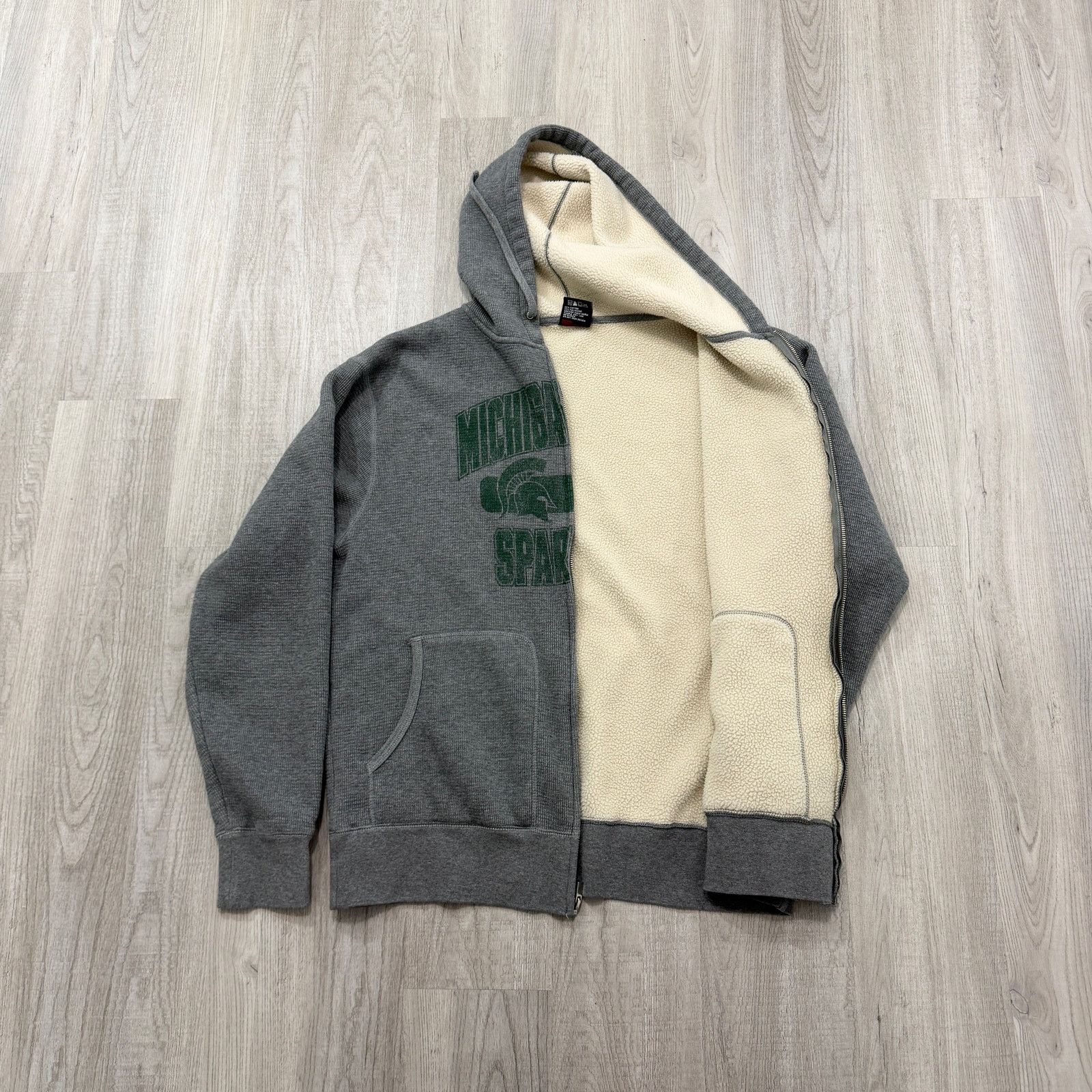 Vintage Vintage Michigan State Spartans Fleece Fur Lined Hoodie XL Size US XL / EU 56 / 4 - 6 Thumbnail