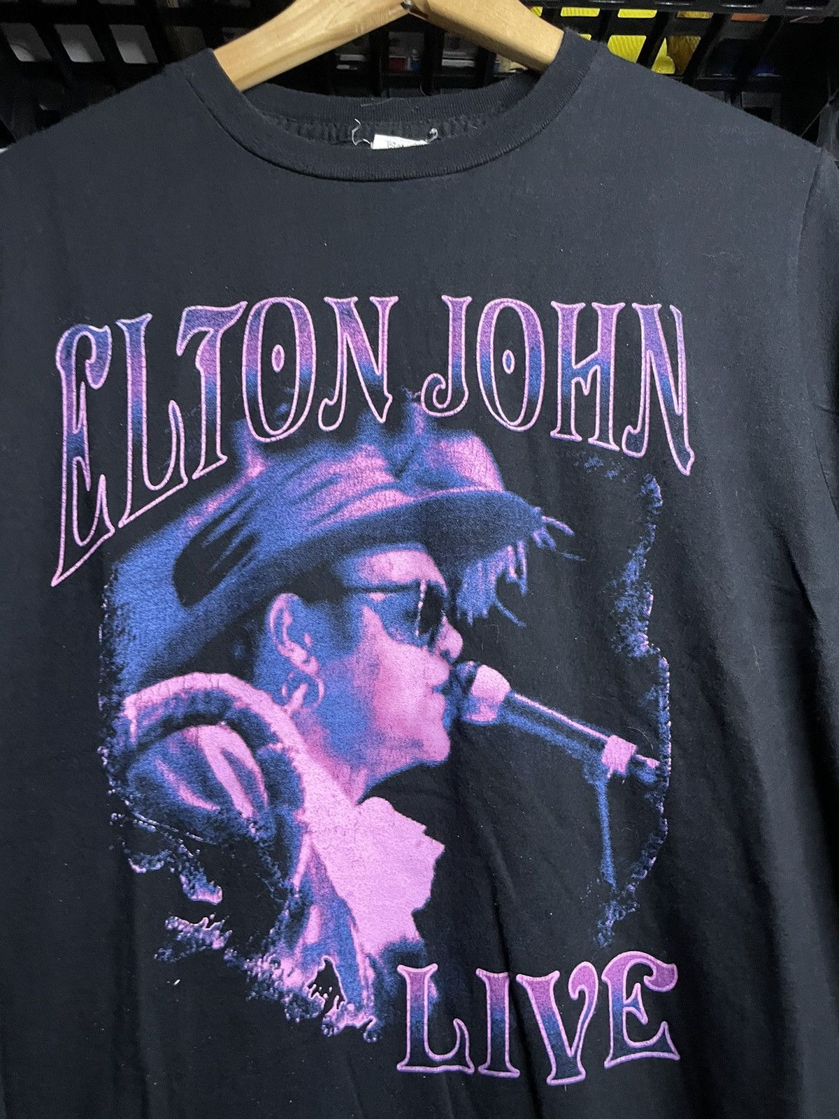 Band Tees × Vintage Vintage Elton John 2005 Tour T-shirt. Size US L / EU 52-54 / 3 - 2 Thumbnail